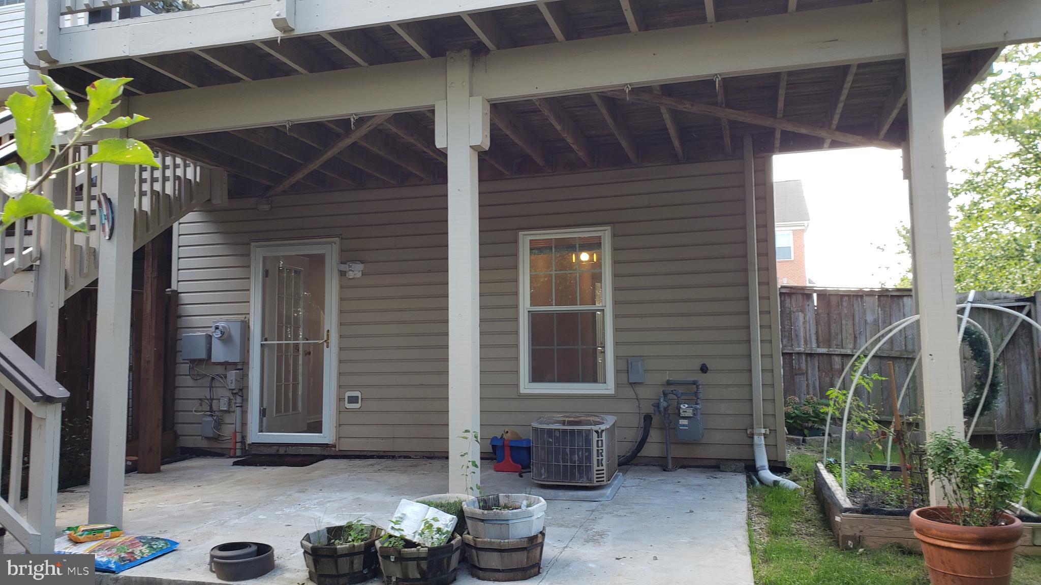 ASHBURN VILLAGE - Residential Lease