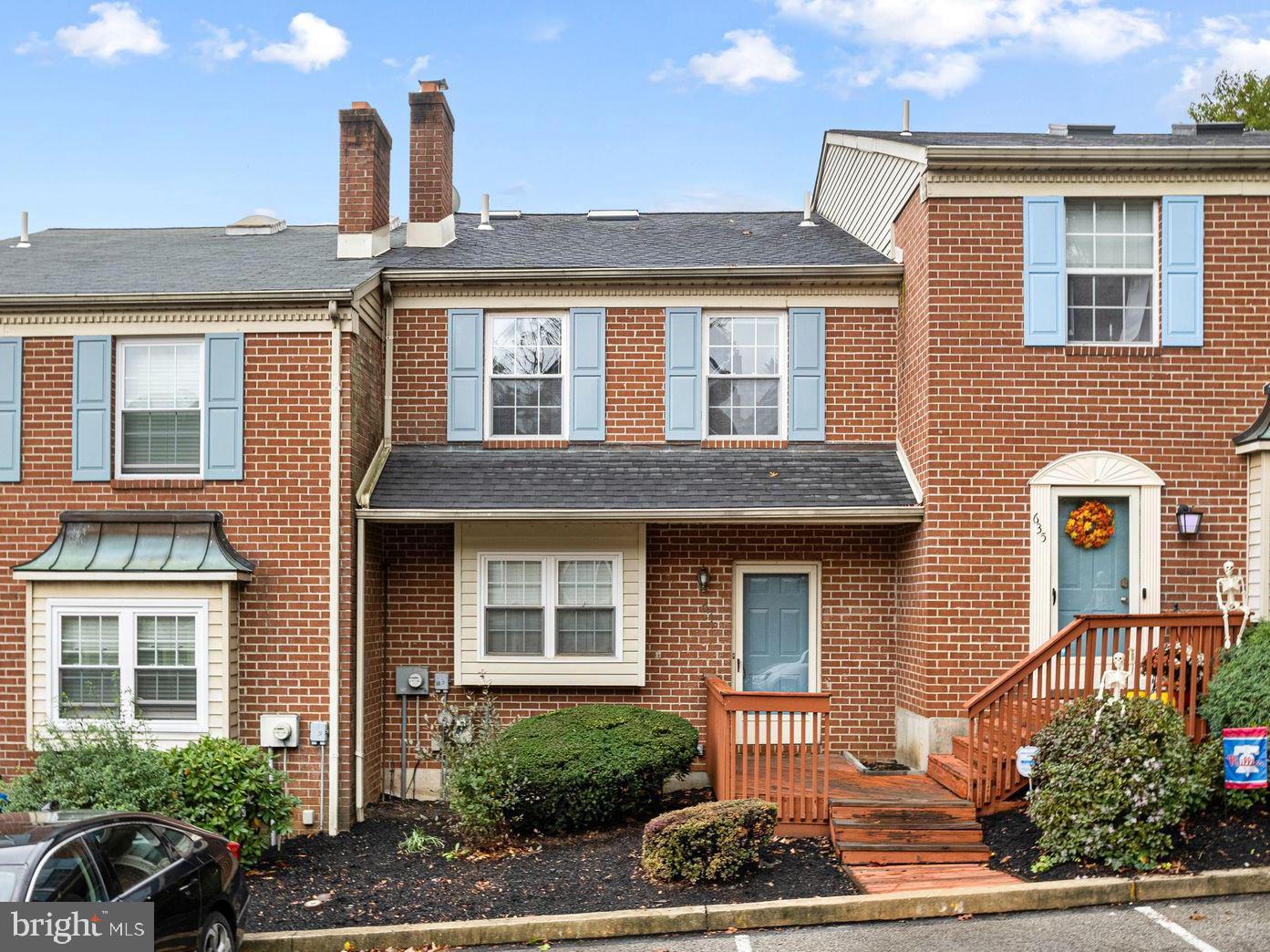 HERITAGE MANOR - Residential