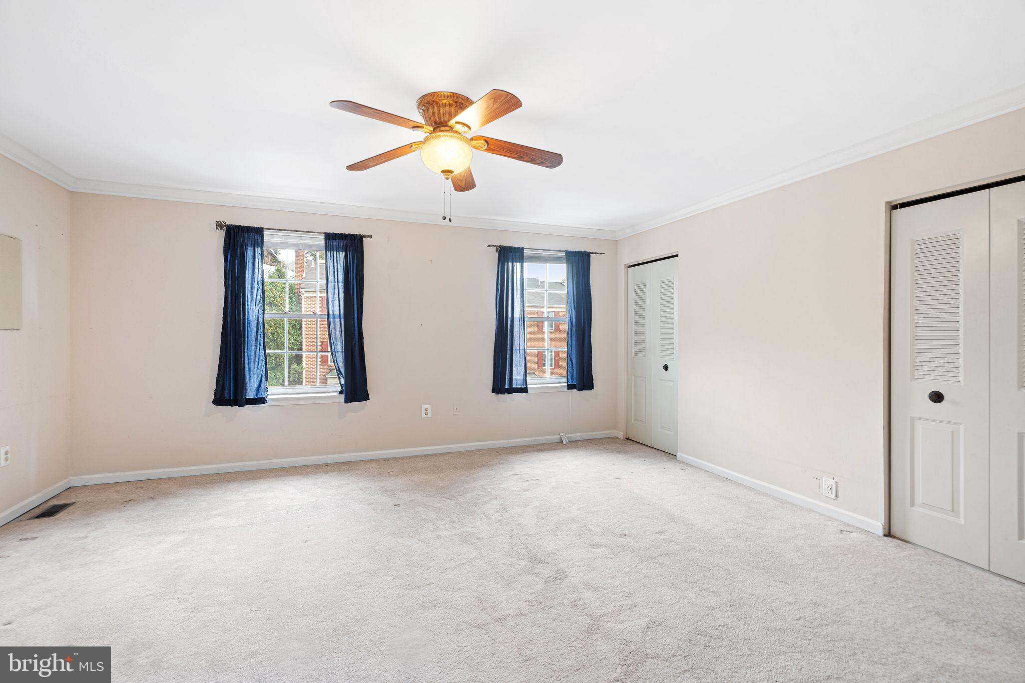 HERITAGE MANOR - Residential