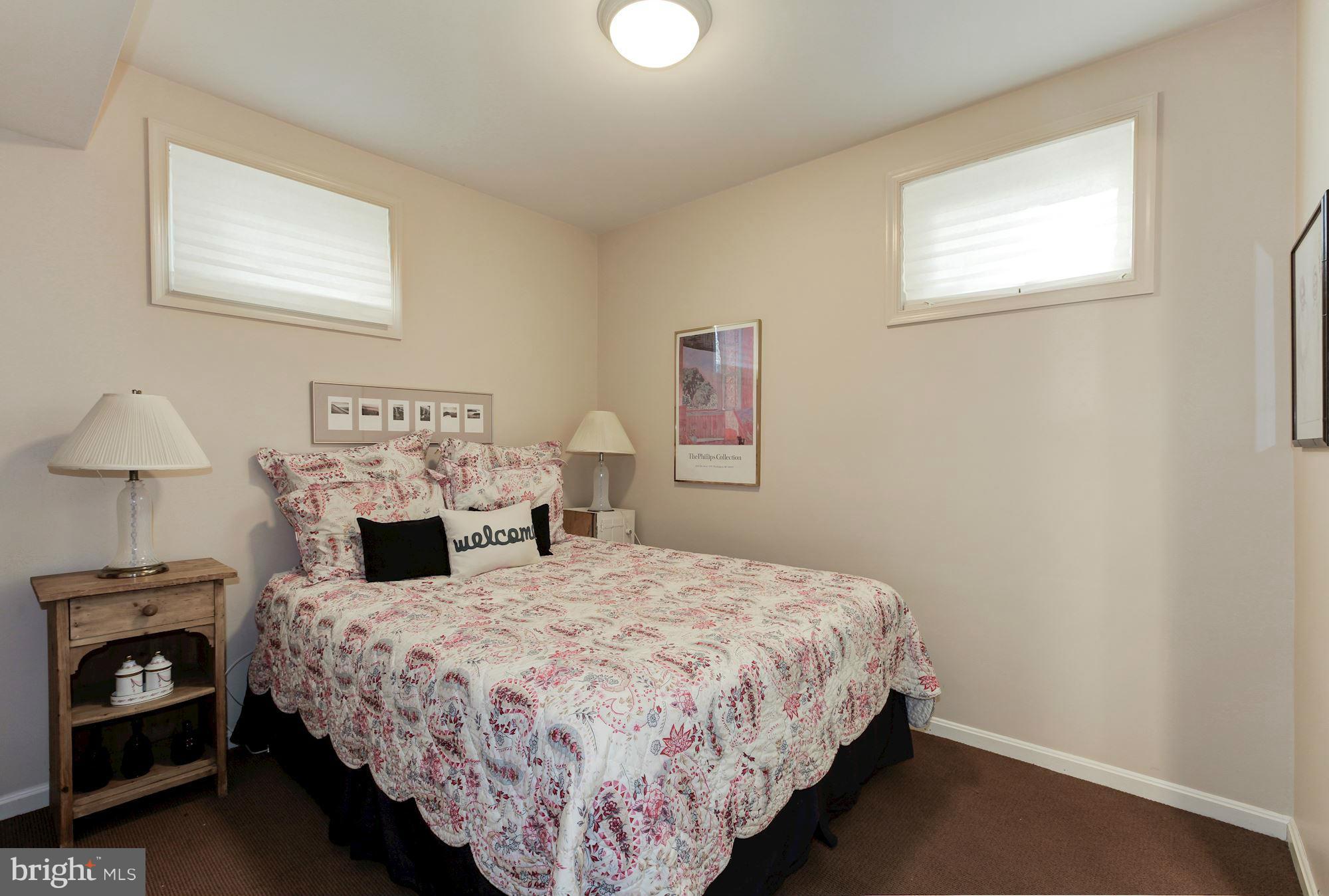 RIVER FALLS - Residential