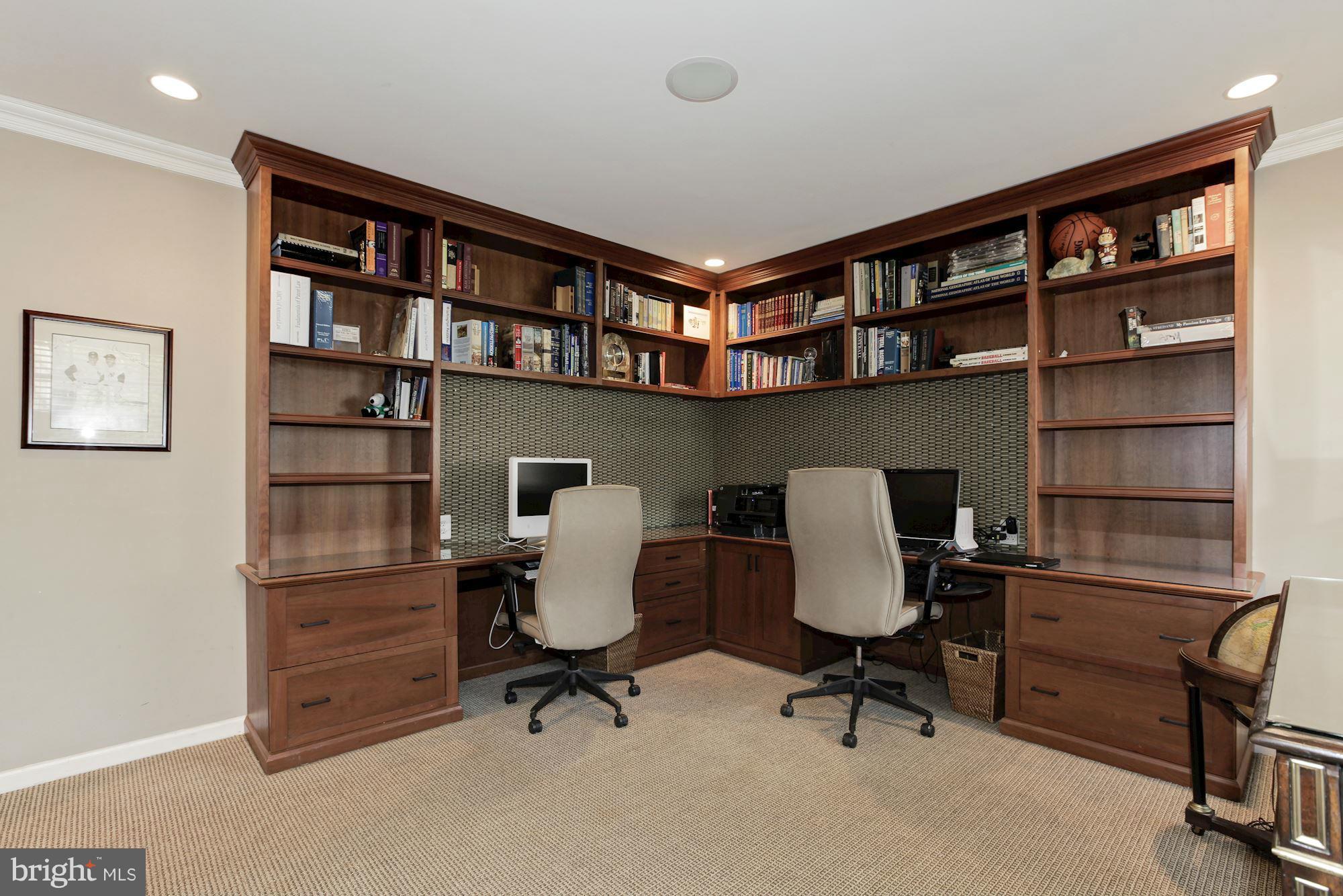 RIVER FALLS - Residential