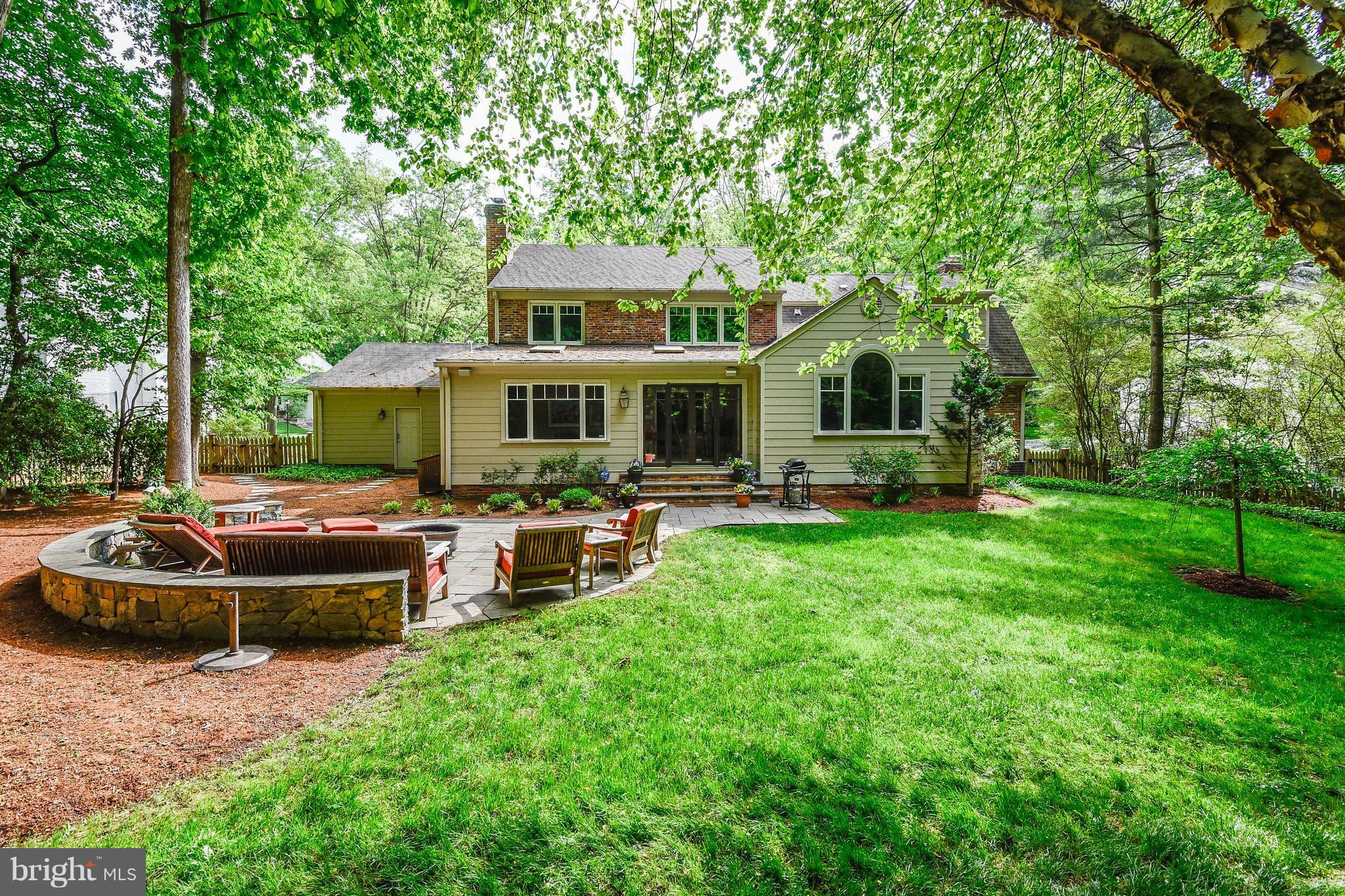 RIVER FALLS - Residential