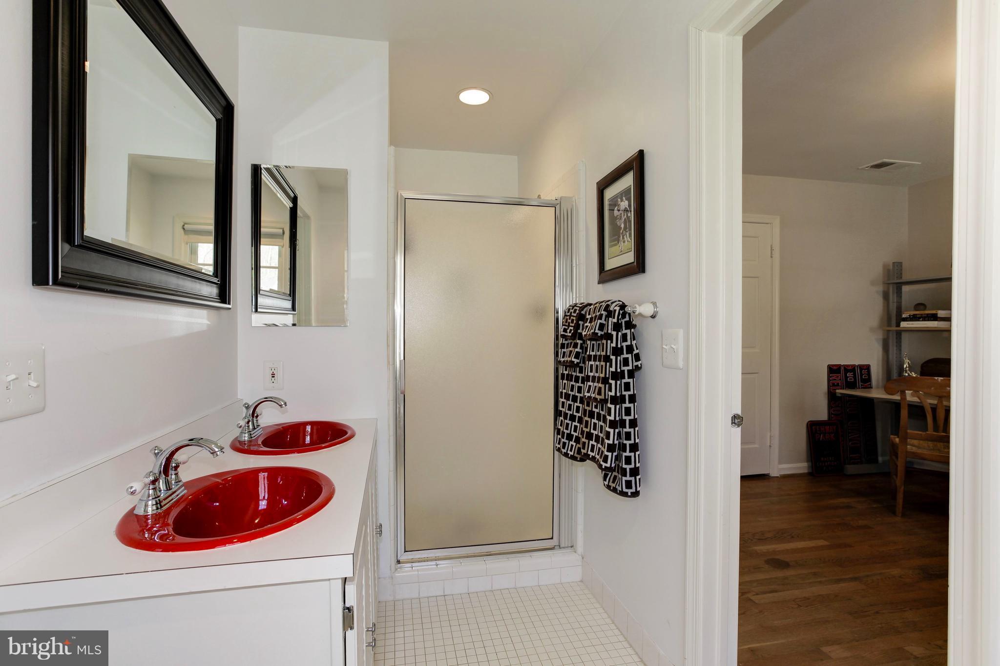 RIVER FALLS - Residential