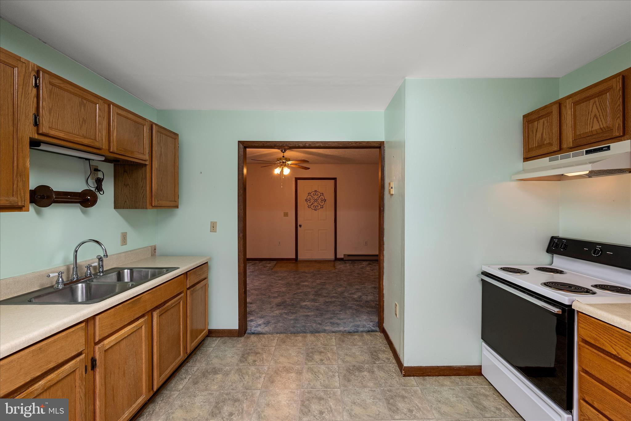 SUNRISE SUMMIT - Residential Income