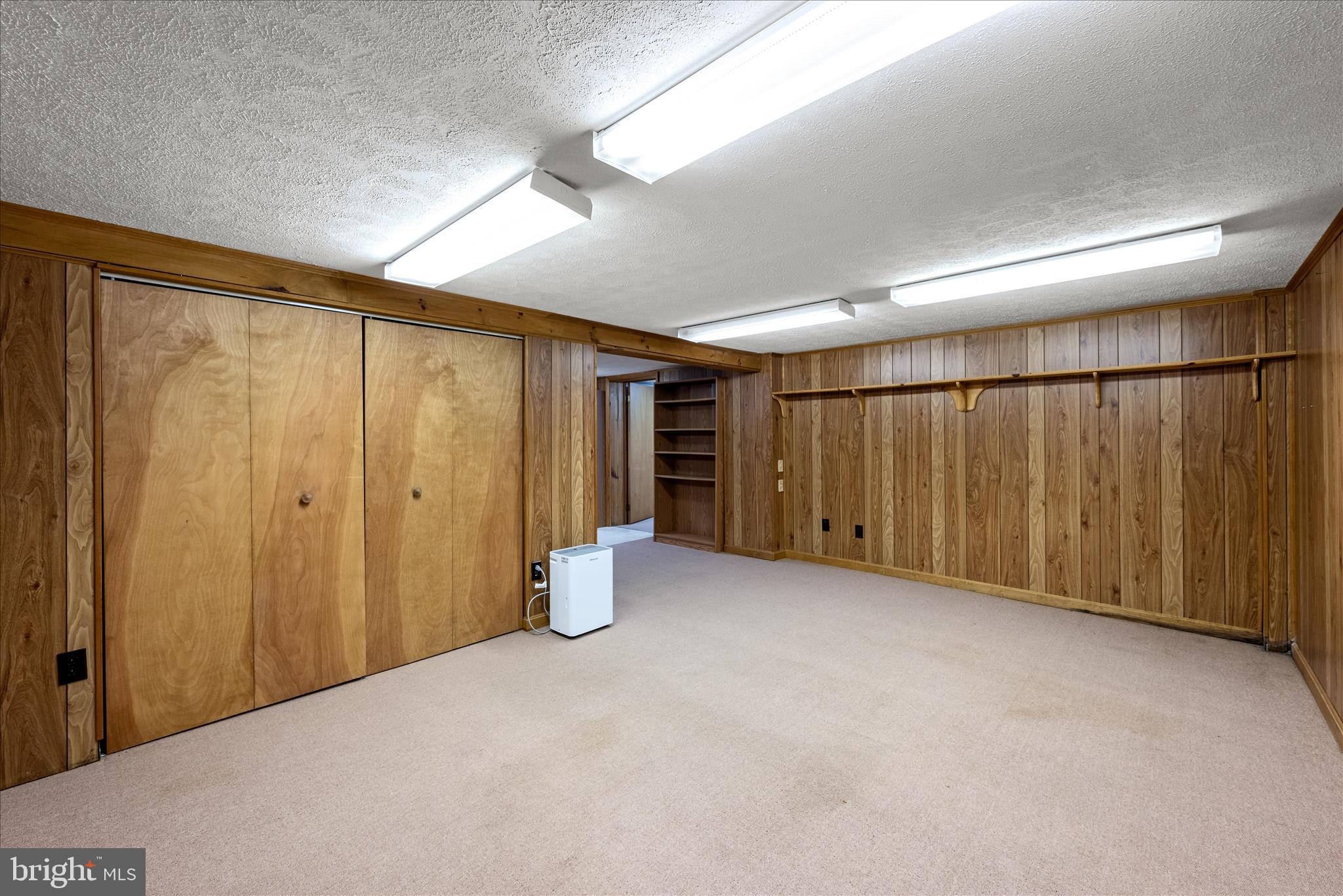 SUNRISE SUMMIT - Residential Income