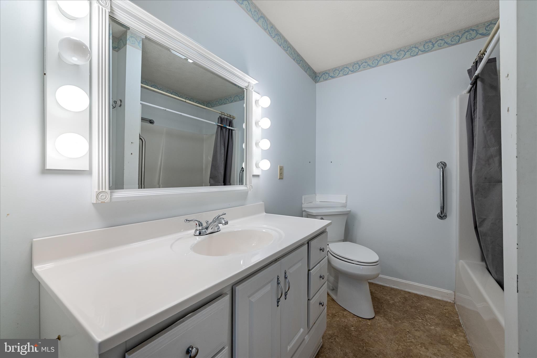 SUNRISE SUMMIT - Residential Income