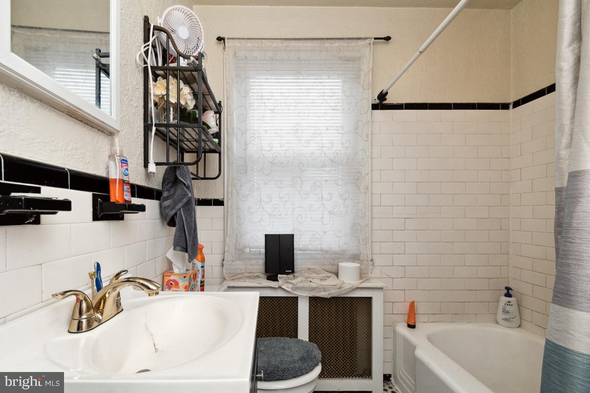 EDMONDSON VILLAGE - Residential