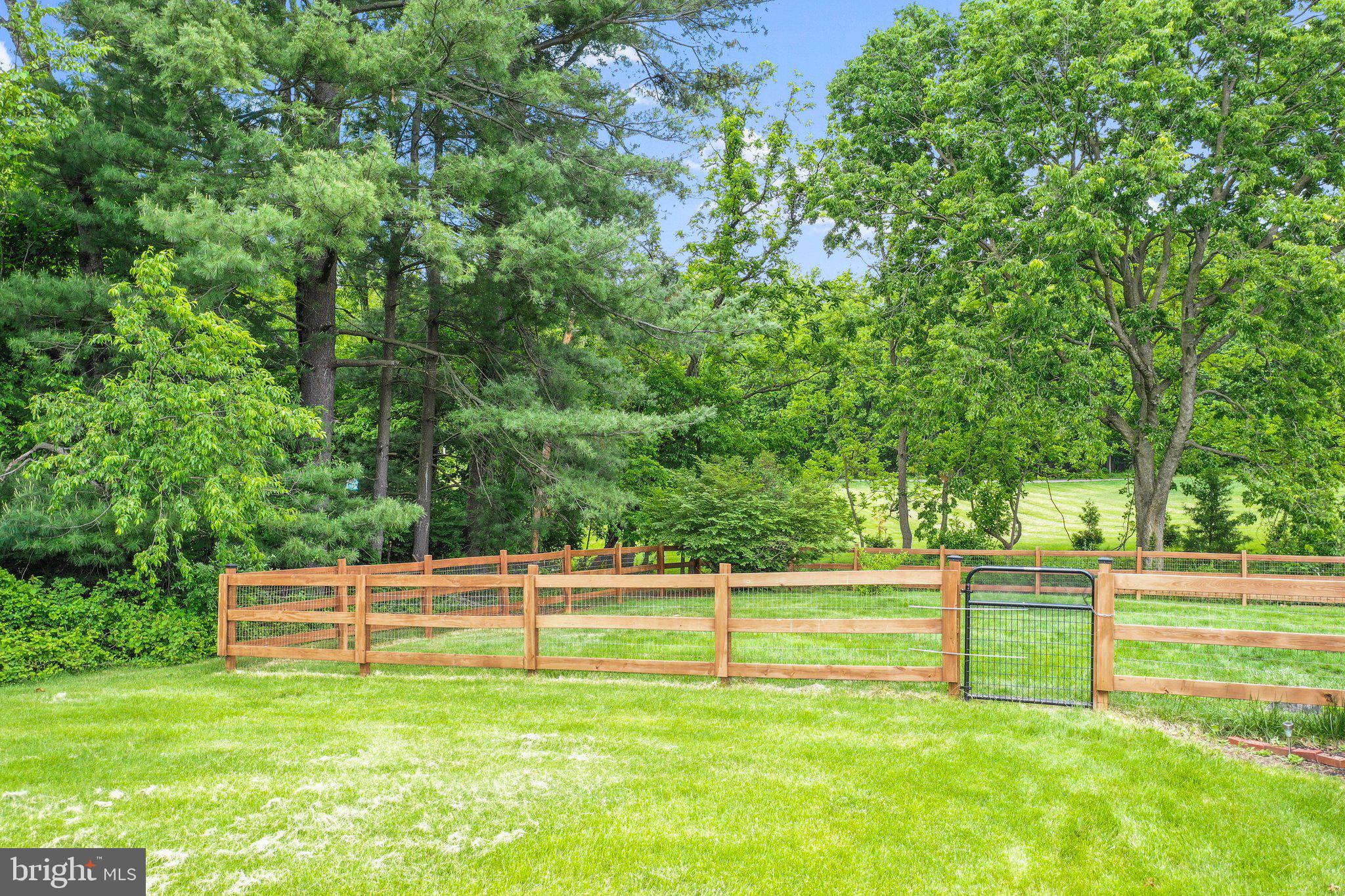 TUSCAWILLA HILLS - Residential