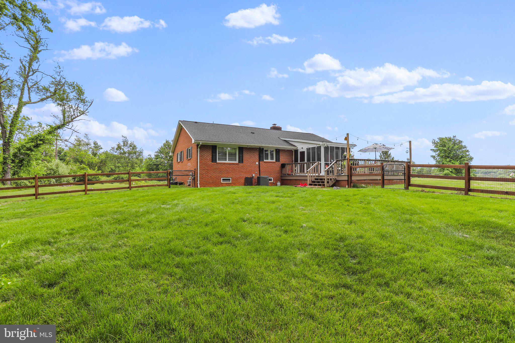 TUSCAWILLA HILLS - Residential