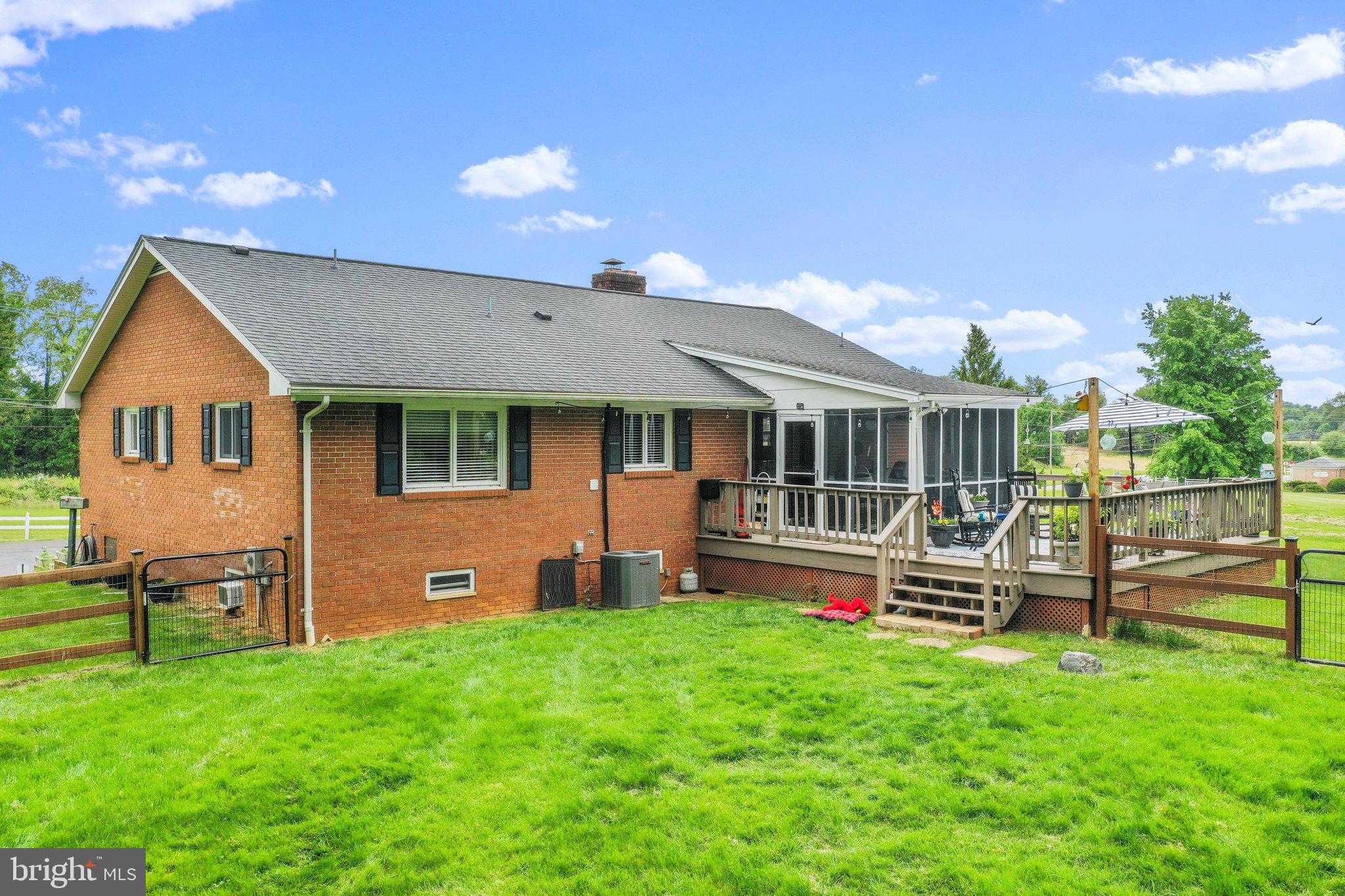 TUSCAWILLA HILLS - Residential