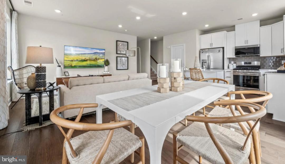 STEELPOINTE - Residential Lease