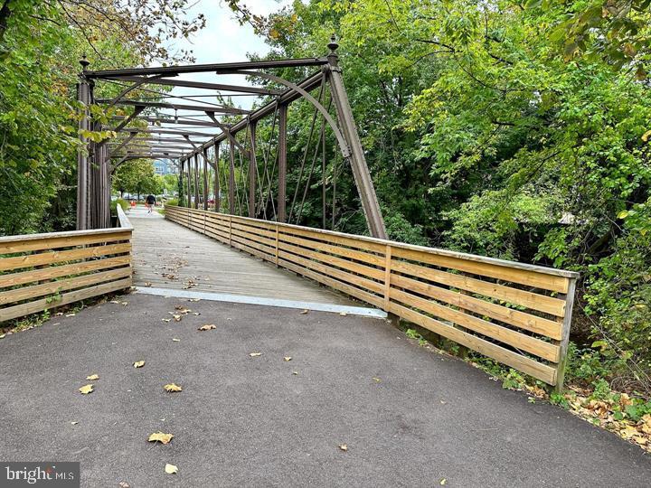 STEELPOINTE - Residential Lease