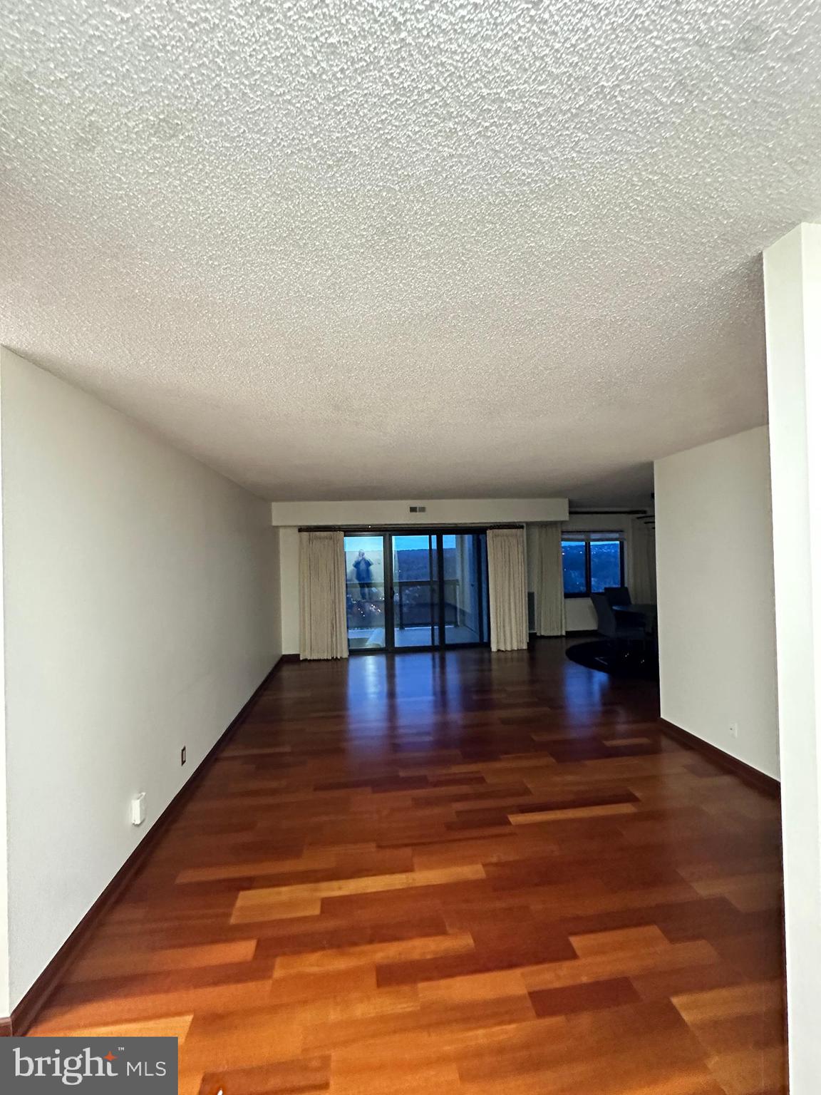 WATERGATE AT LANDMARK - Residential