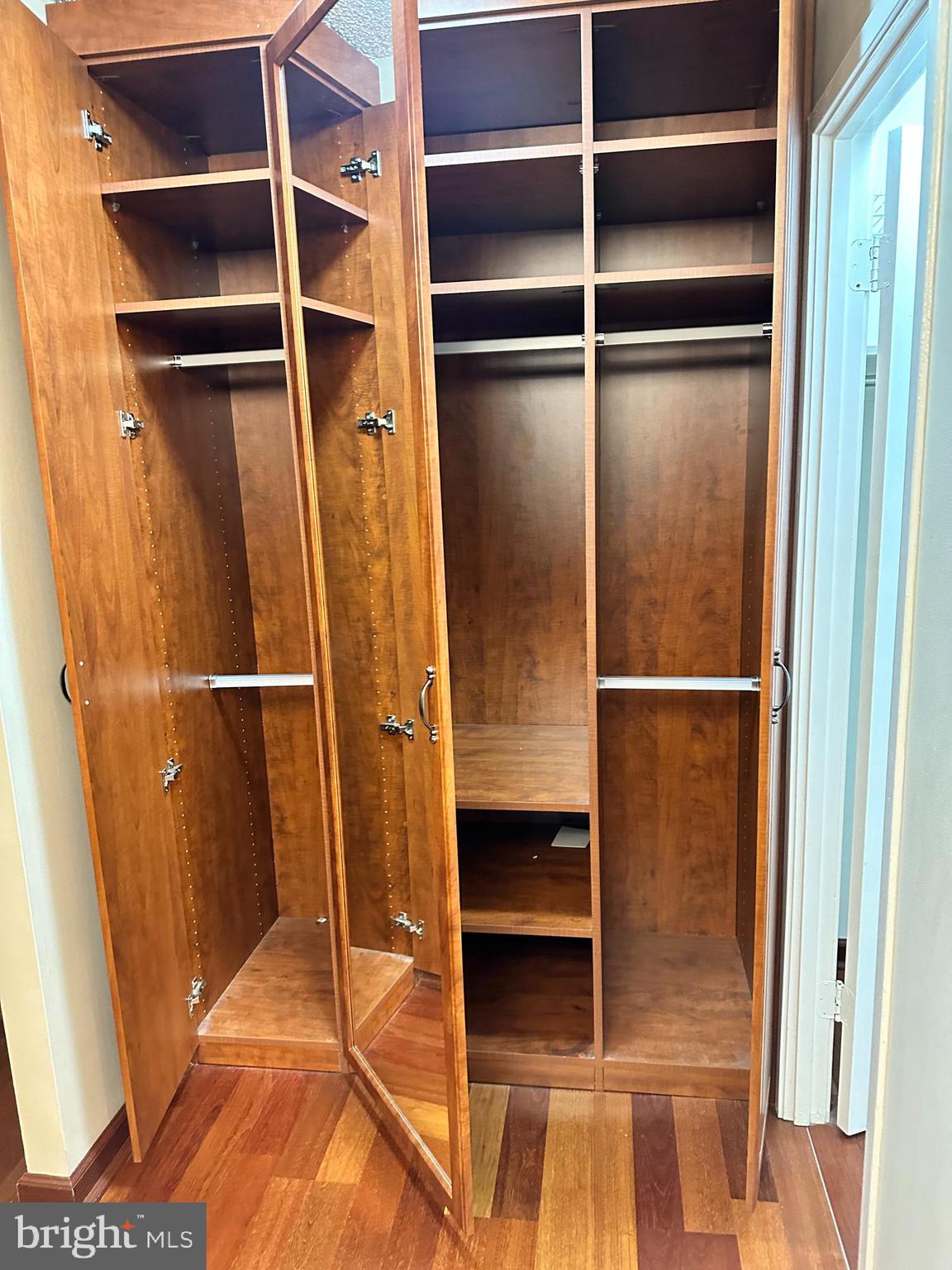 WATERGATE AT LANDMARK - Residential