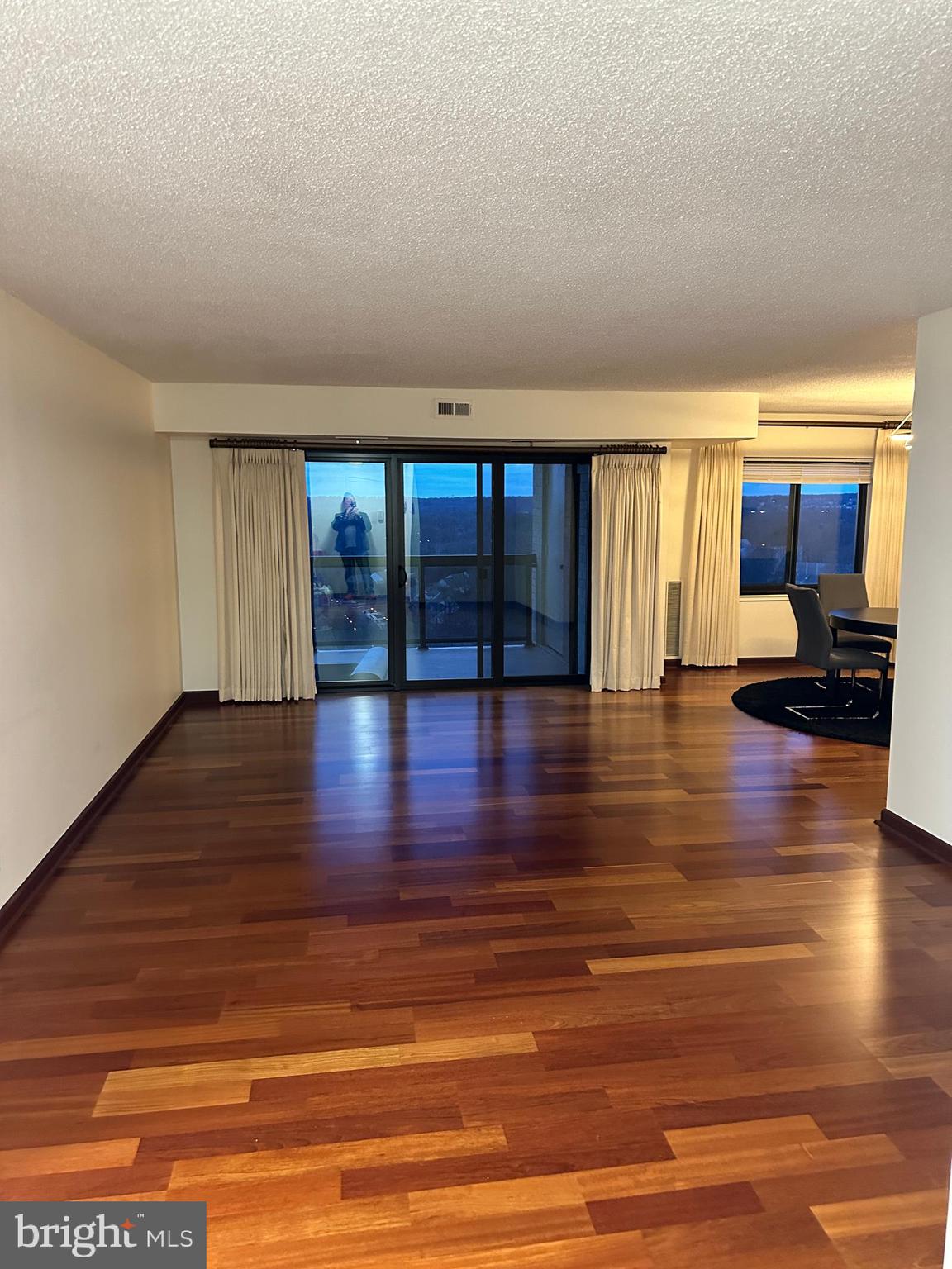 WATERGATE AT LANDMARK - Residential