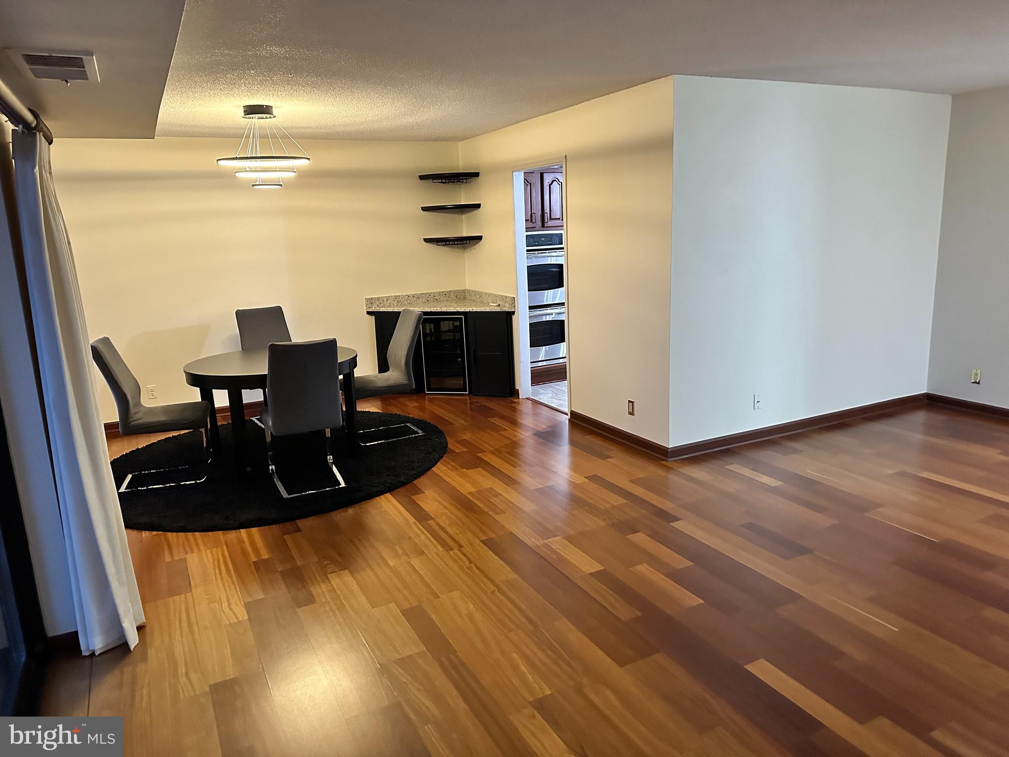 WATERGATE AT LANDMARK - Residential