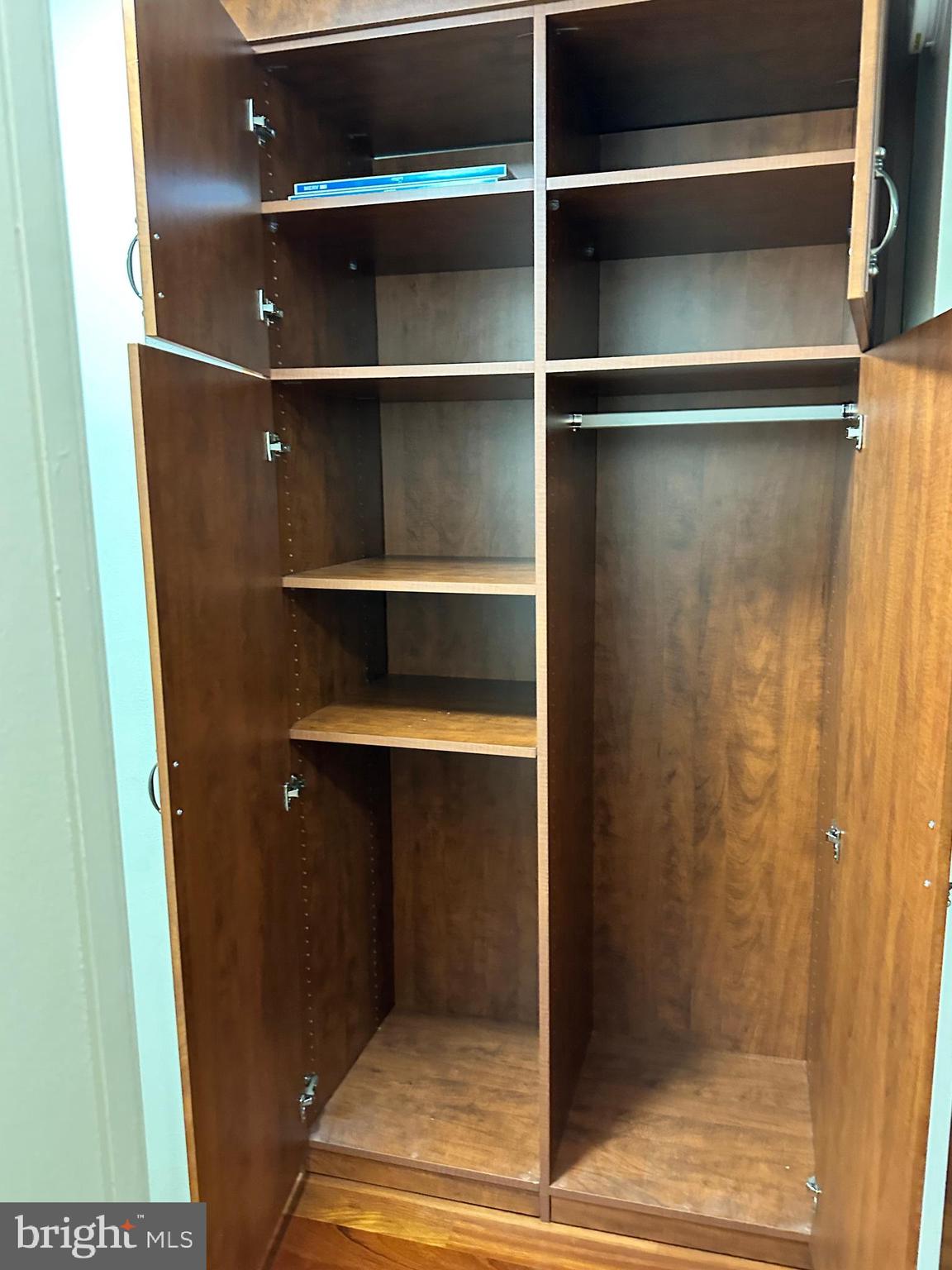 WATERGATE AT LANDMARK - Residential