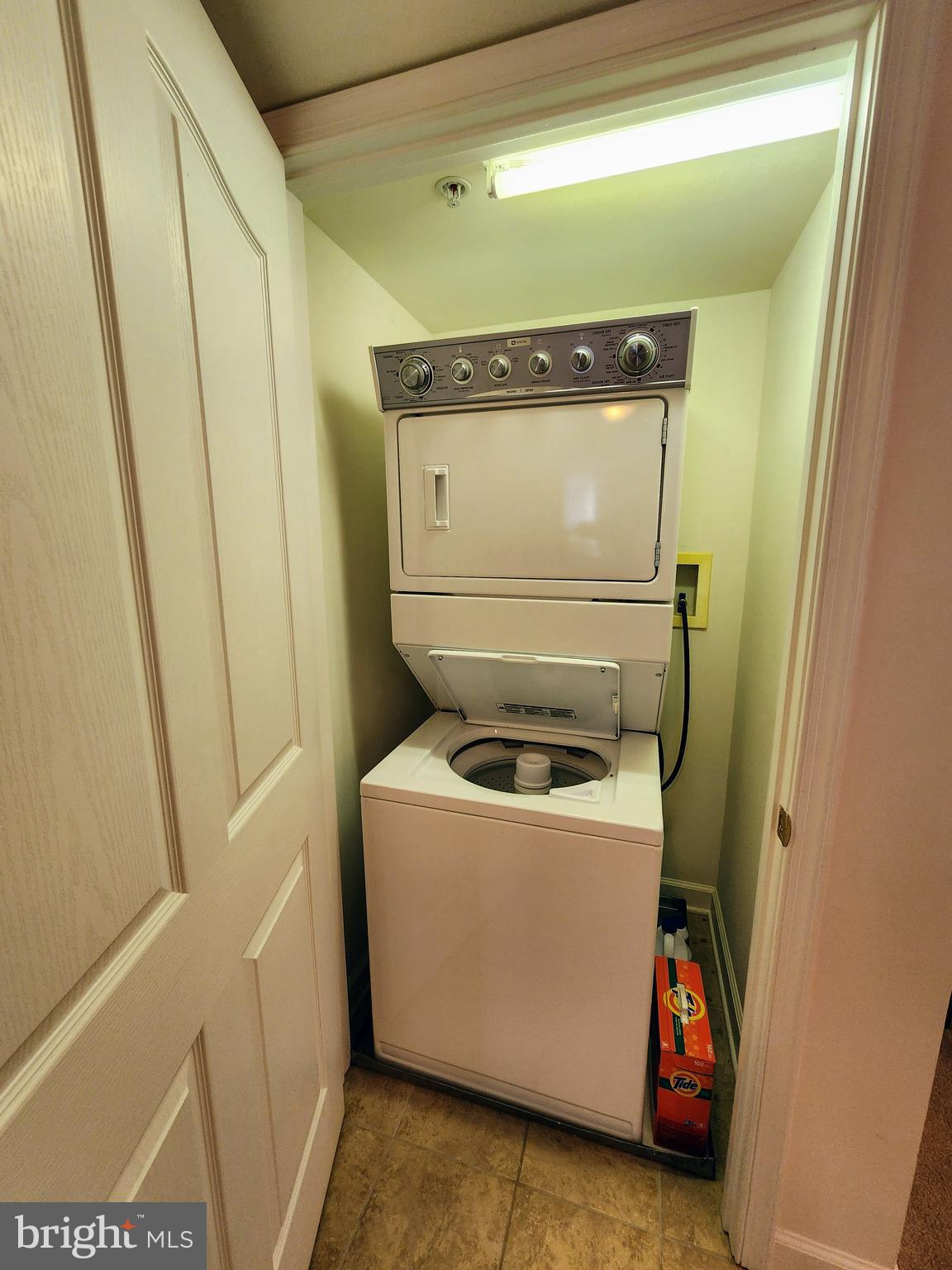 MCMULLENS WHARF - Residential