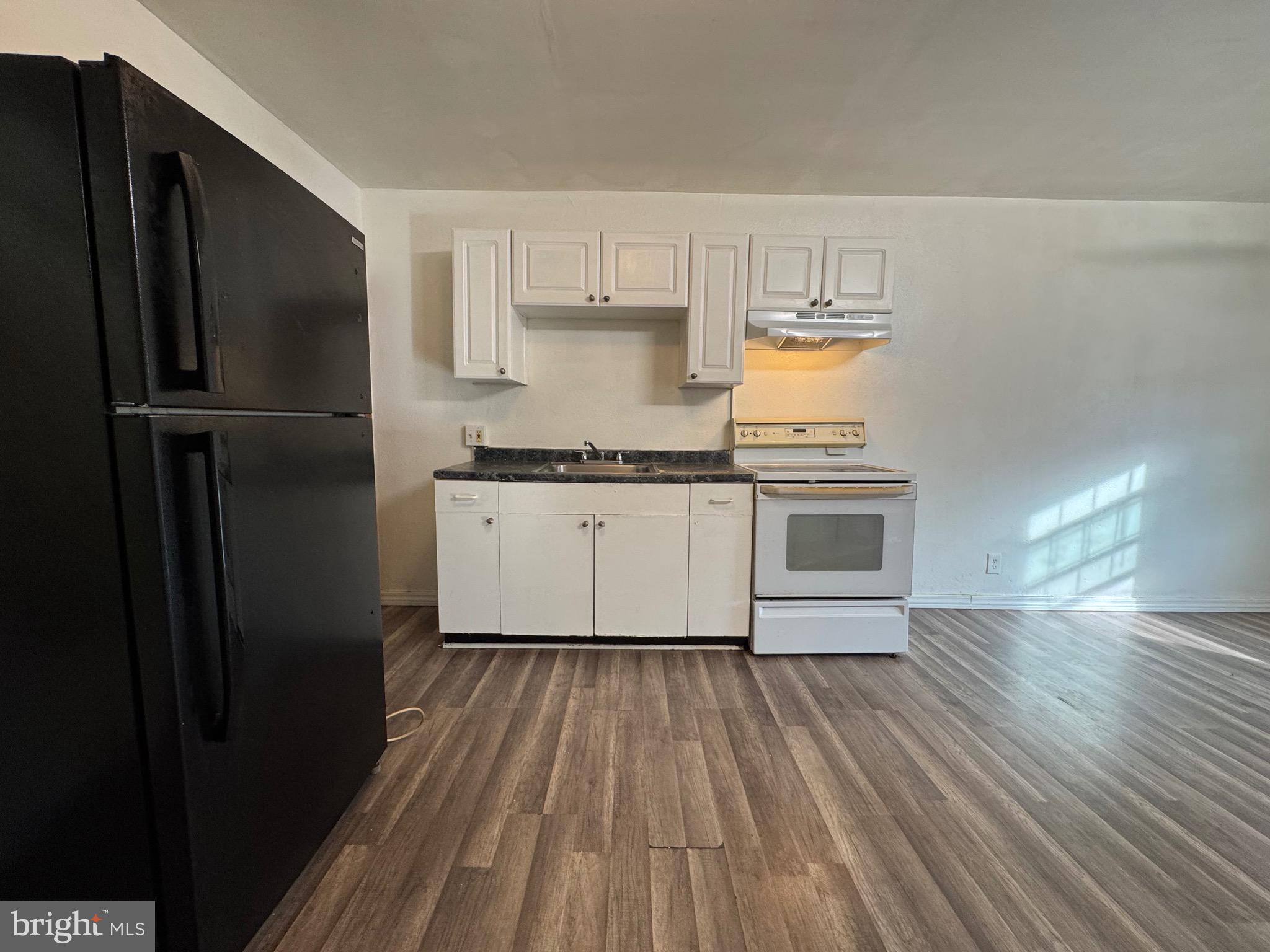 FERNWOOD - Residential Lease