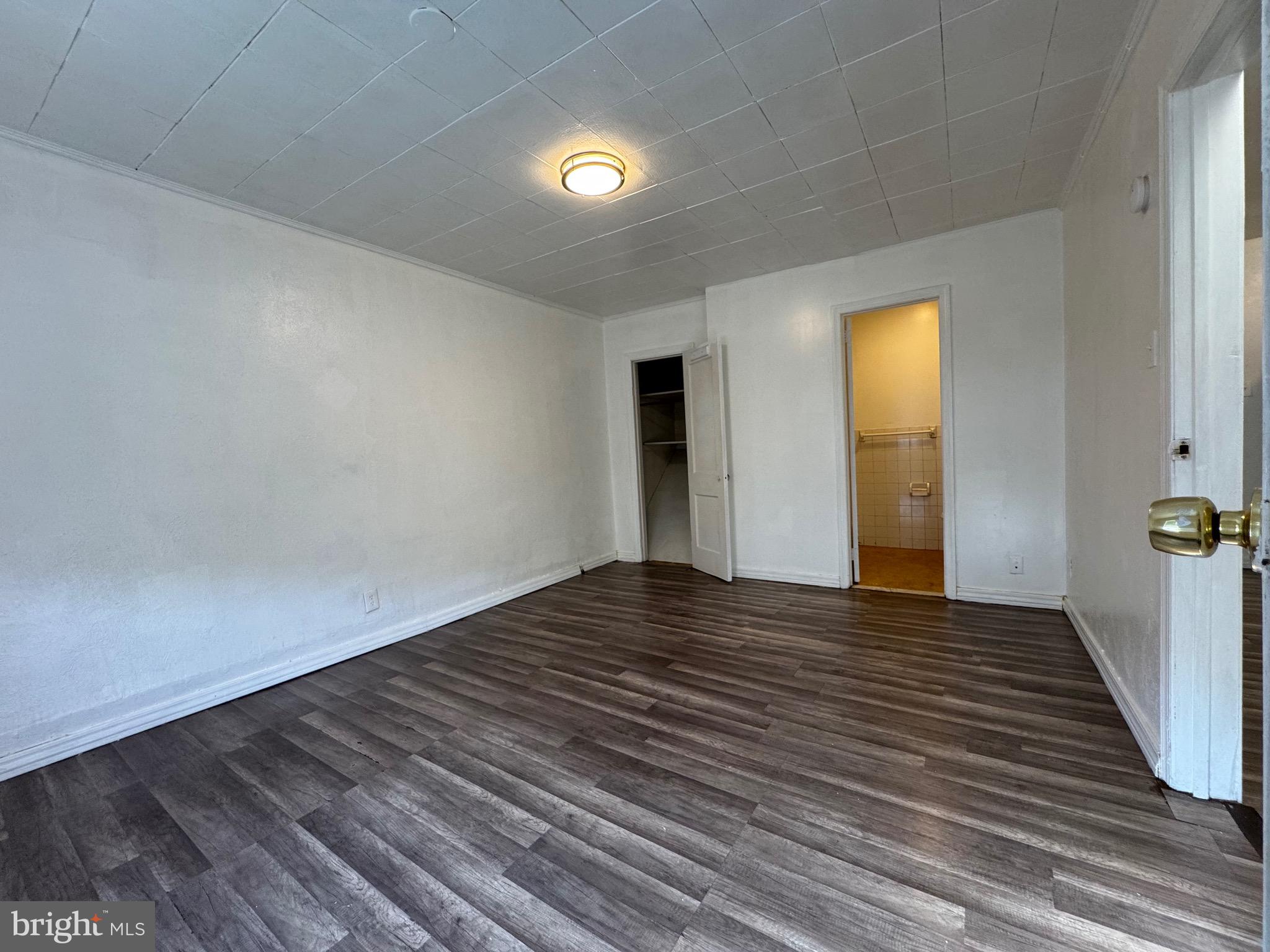 FERNWOOD - Residential Lease