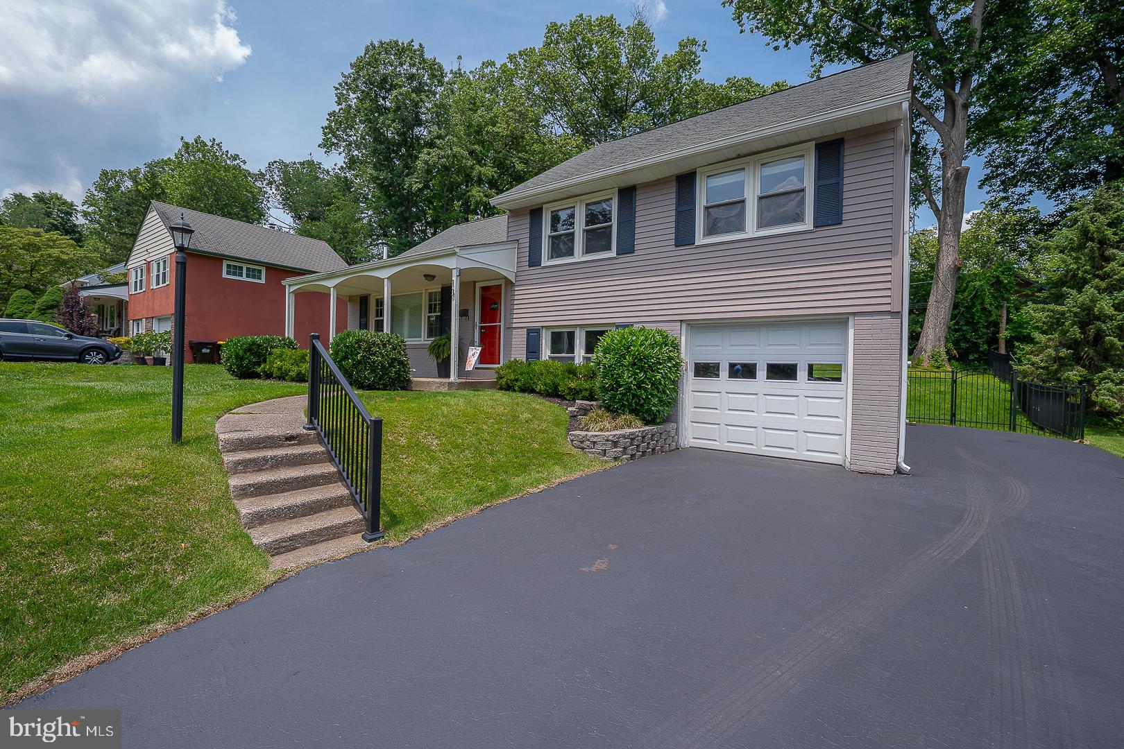 13 BRYAN AVENUE
