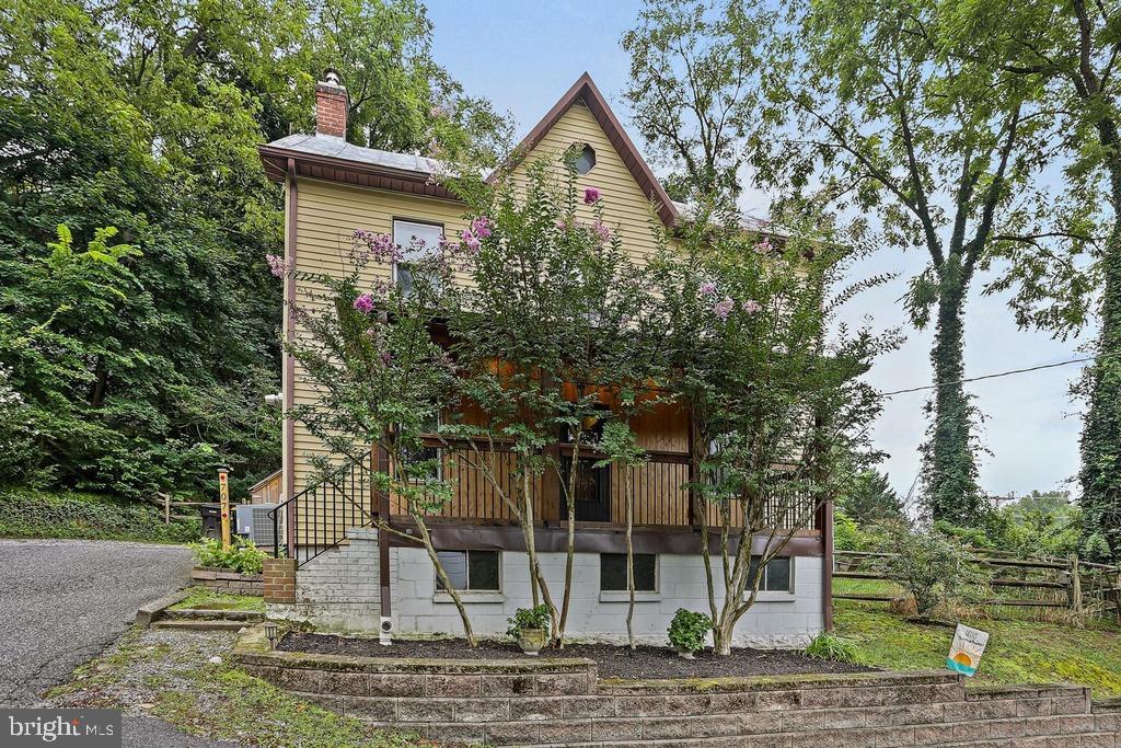 707 WILSON AVENUE