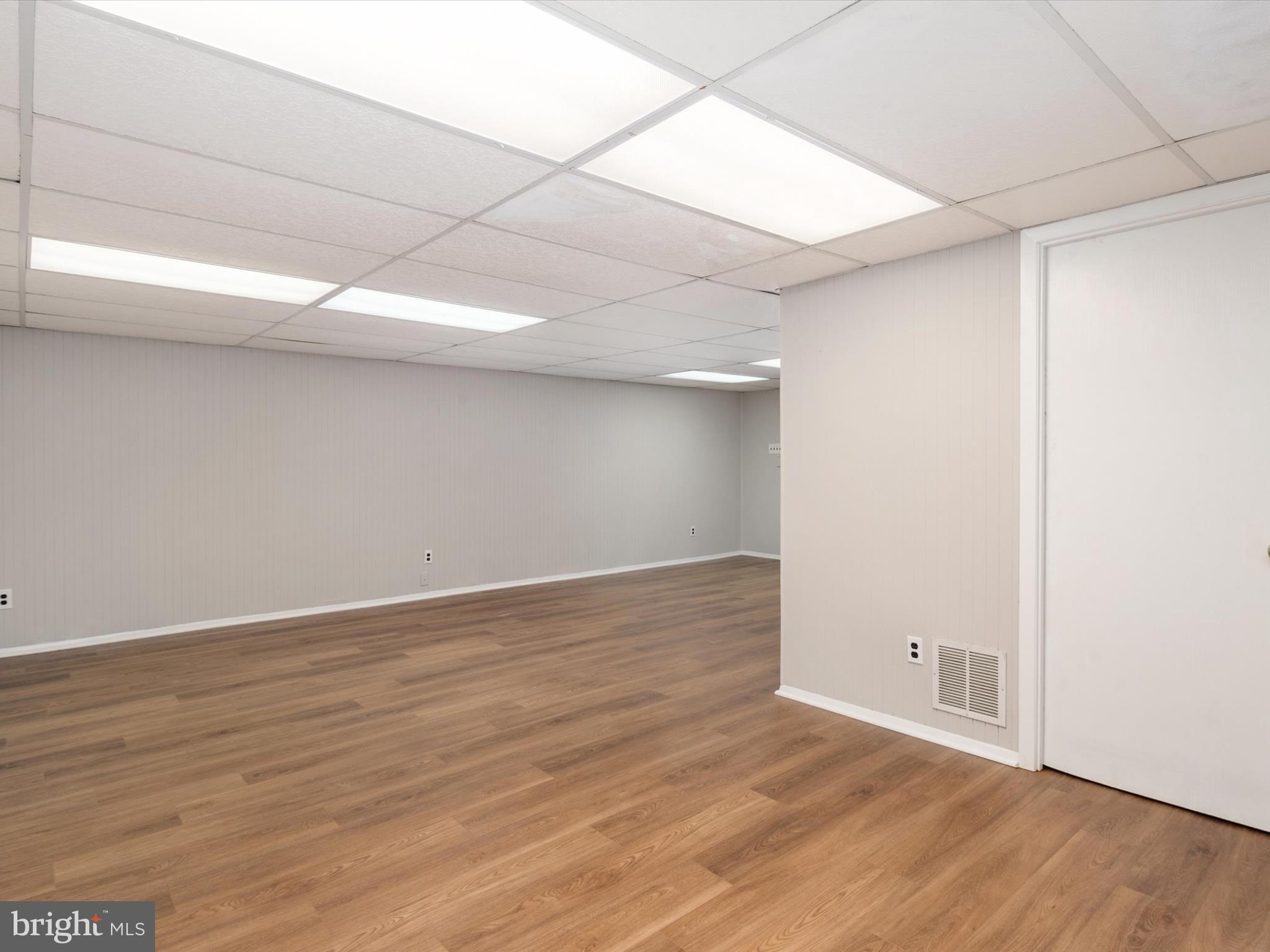 MOUNT AUGUSTINE - Residential