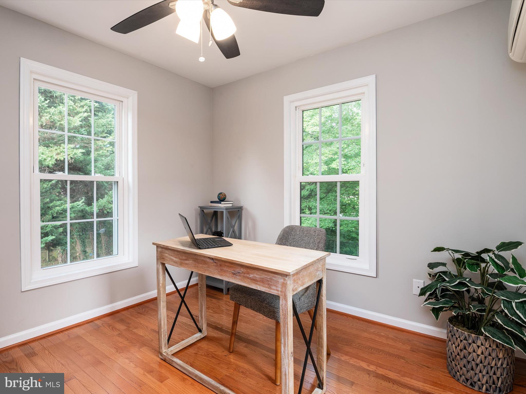 MOUNT AUGUSTINE - Residential