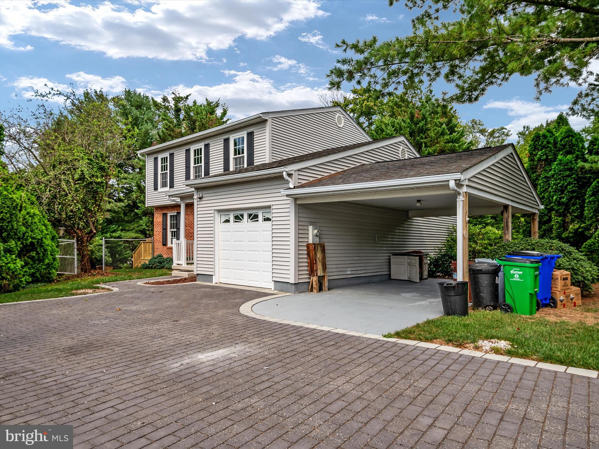 MOUNT AUGUSTINE - Residential