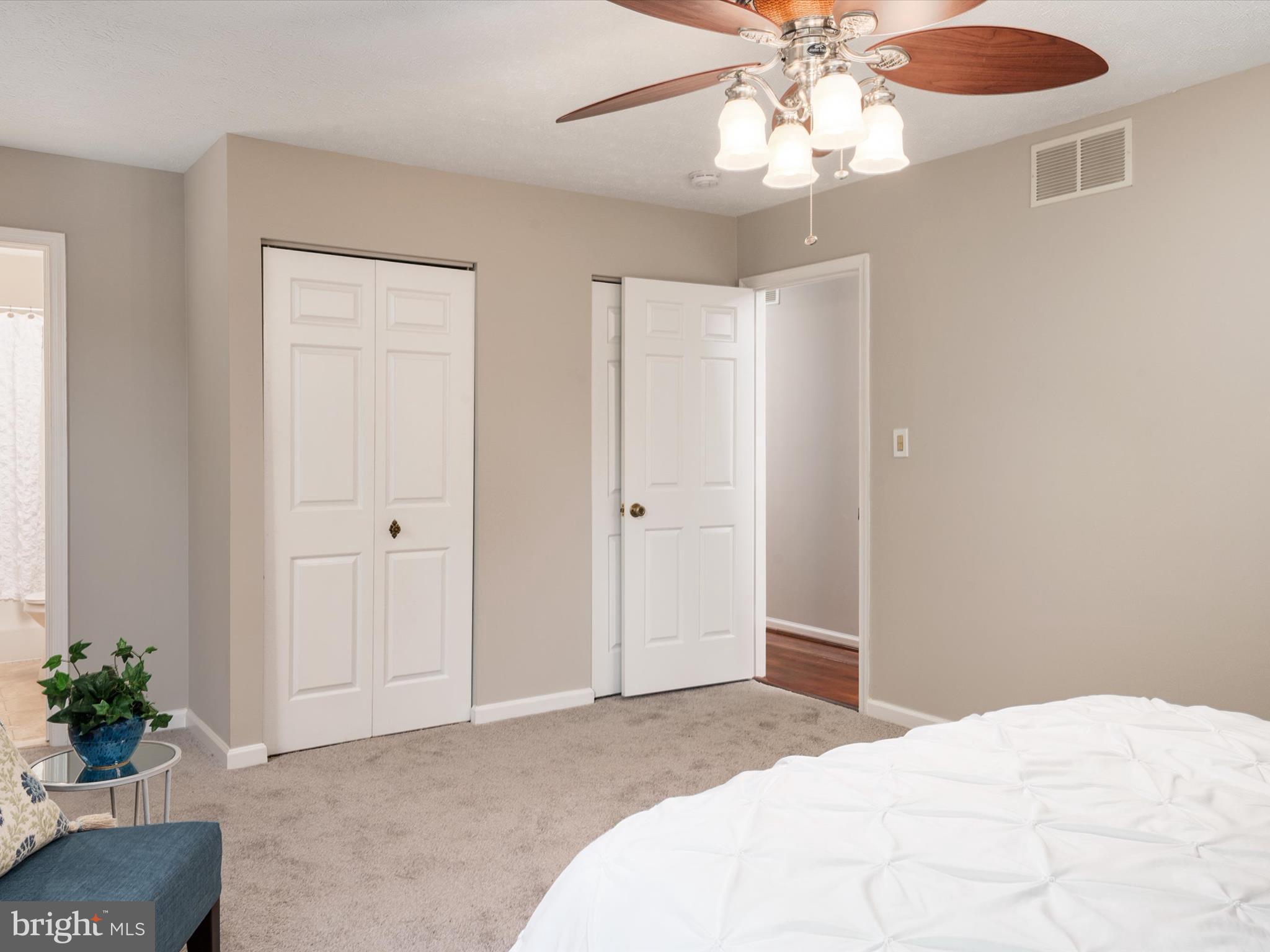 MOUNT AUGUSTINE - Residential