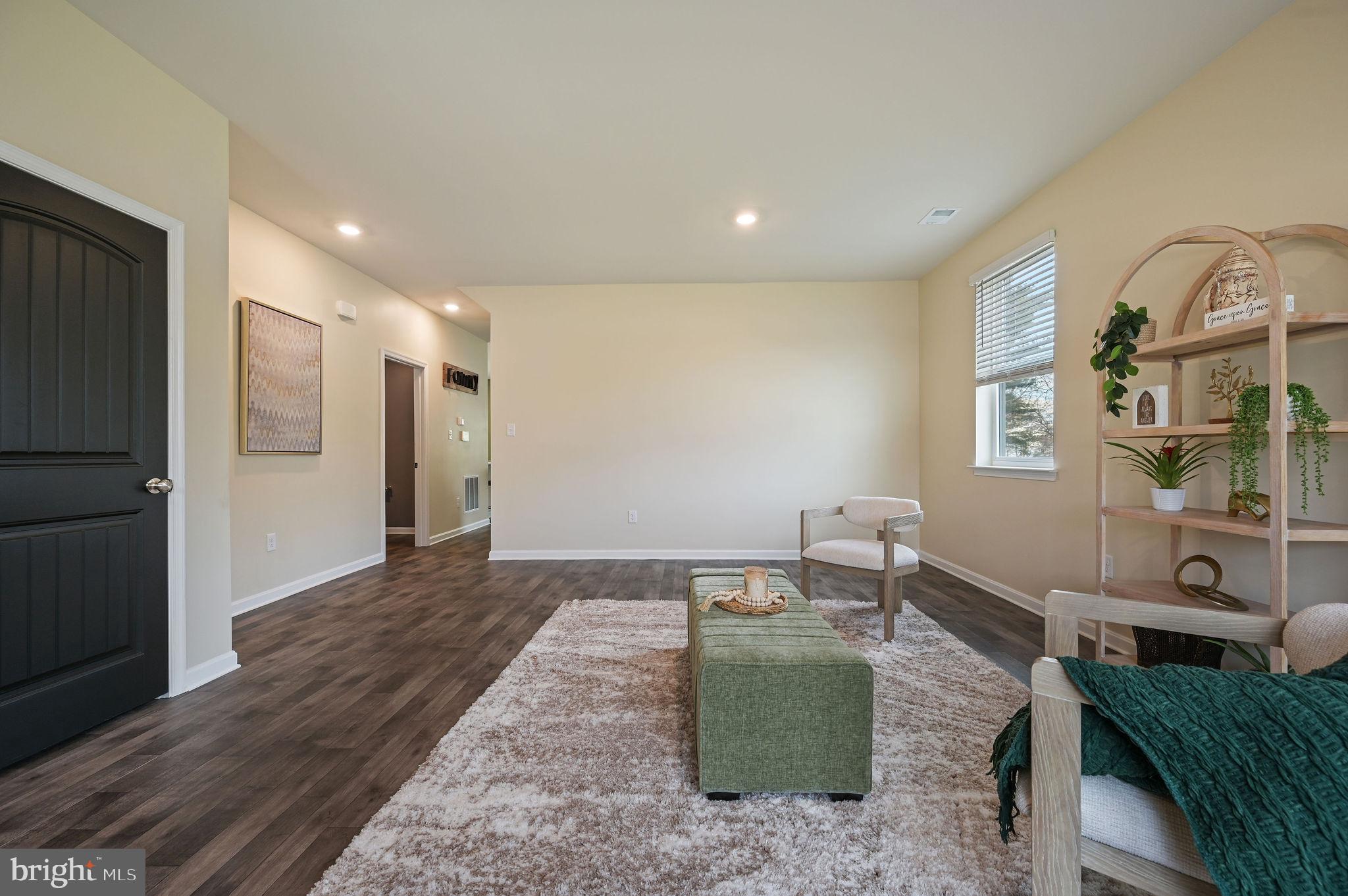 TIDBURY CROSSING - Residential