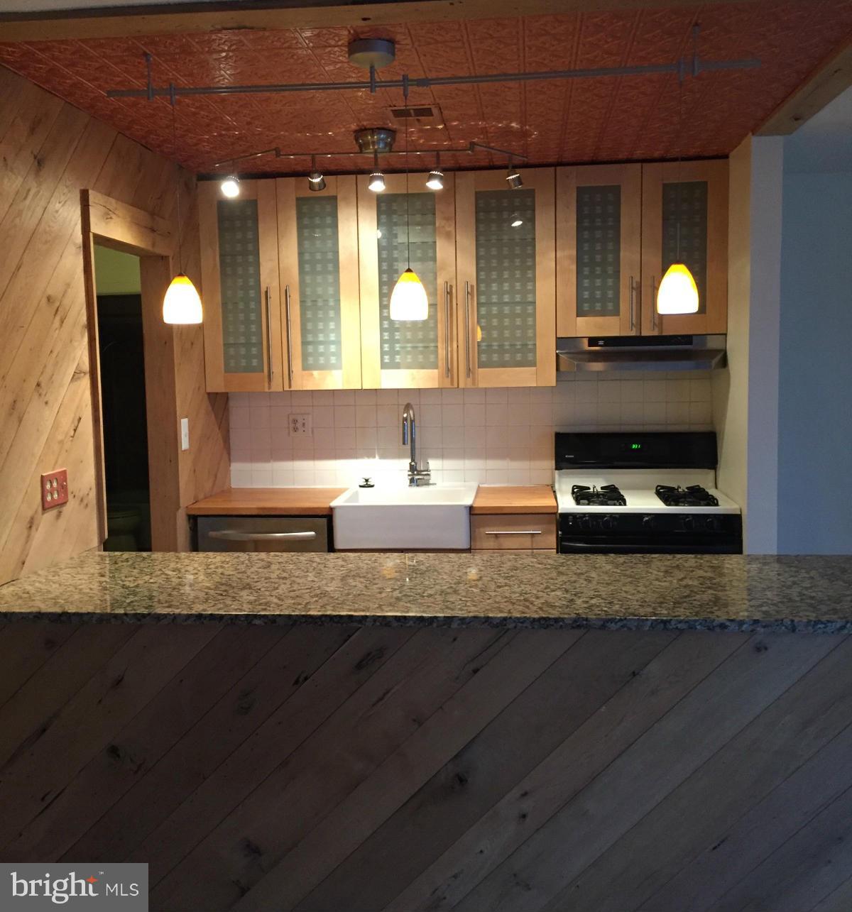 ROCKLAND RUN - Residential Lease