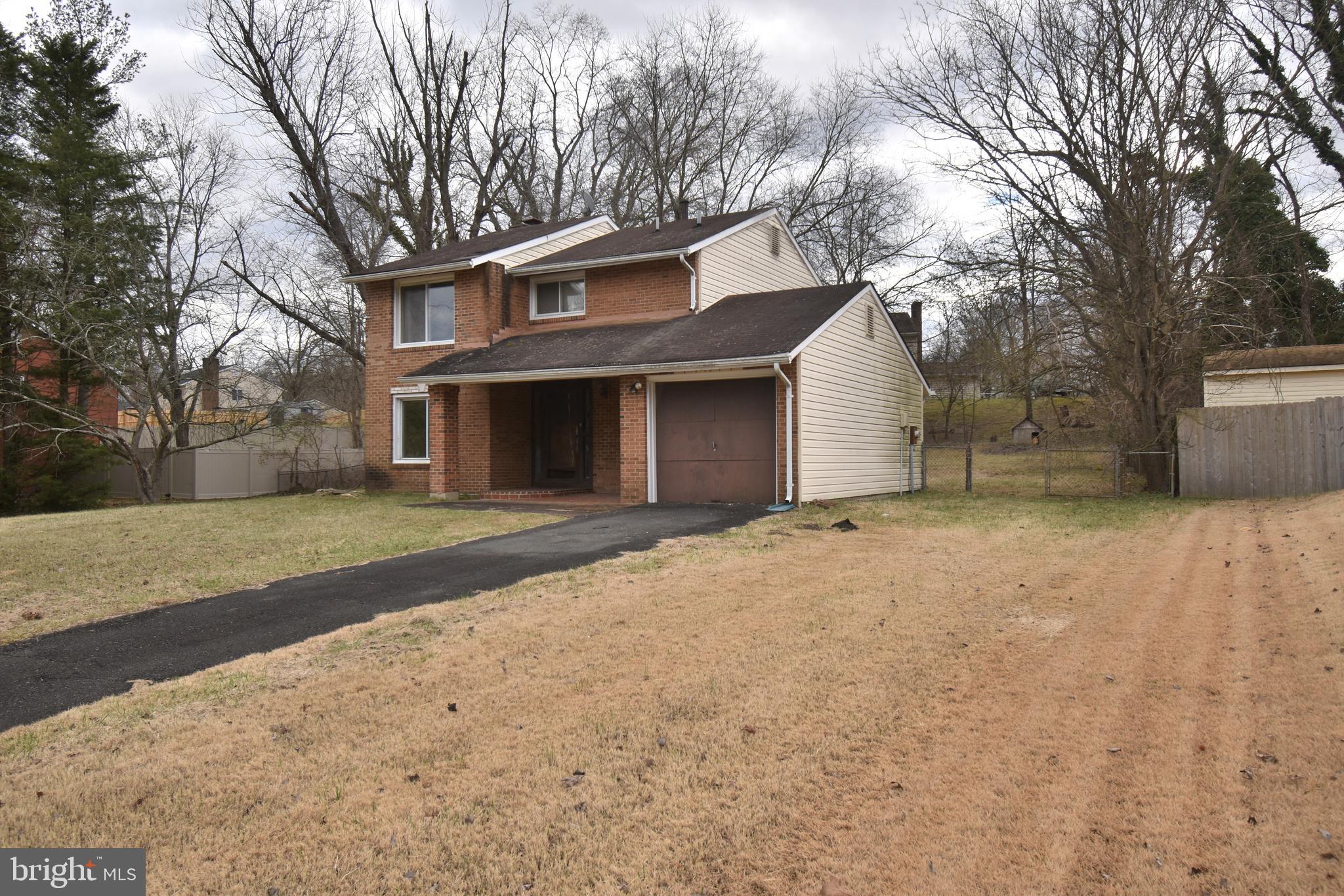 RAMBLING HILLS - Residential