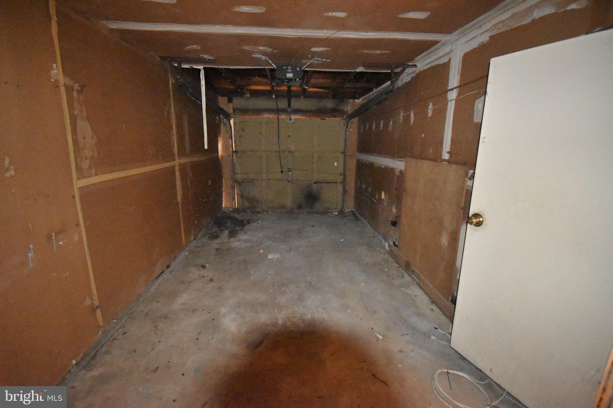 RAMBLING HILLS - Residential