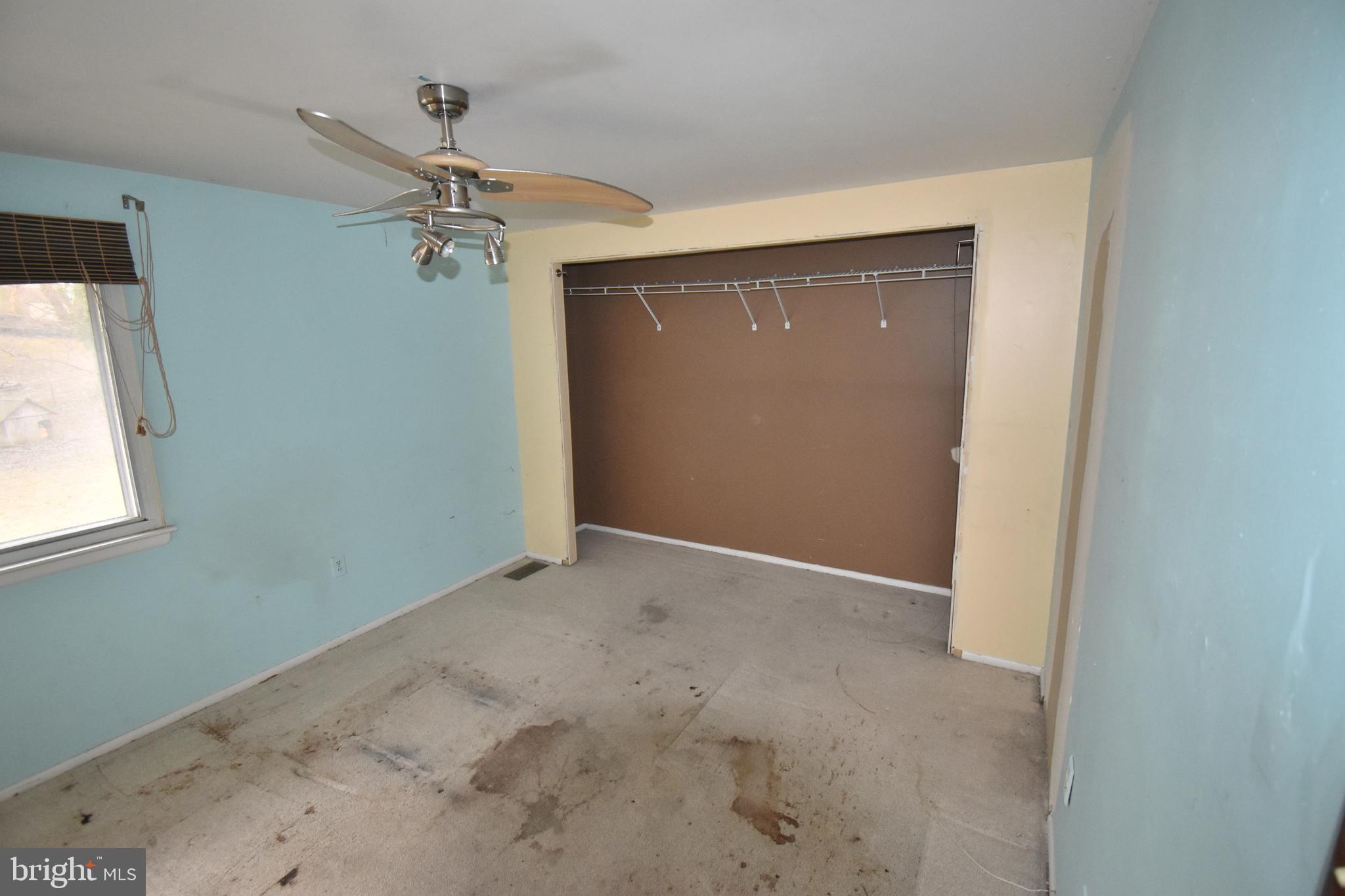 RAMBLING HILLS - Residential