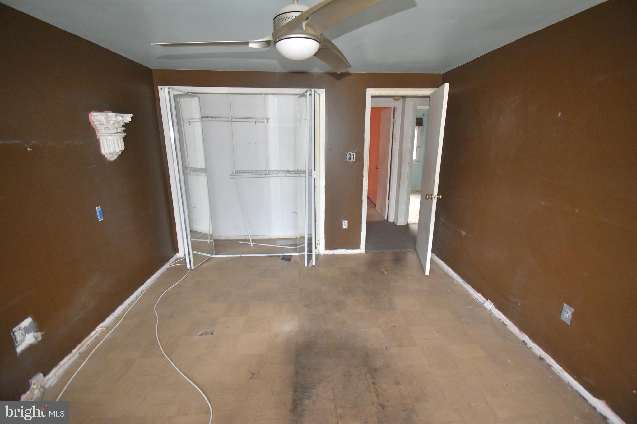 RAMBLING HILLS - Residential