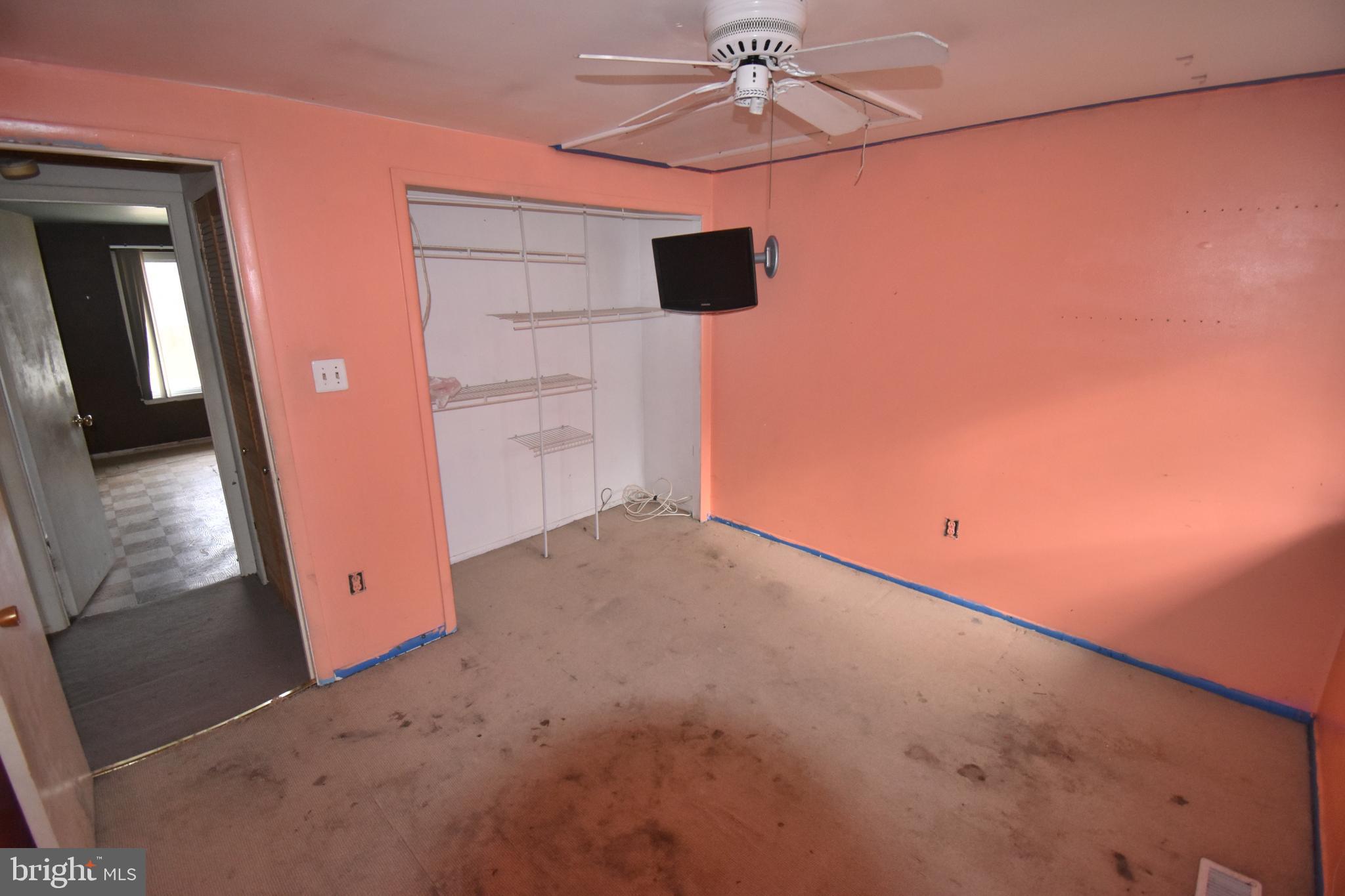 RAMBLING HILLS - Residential