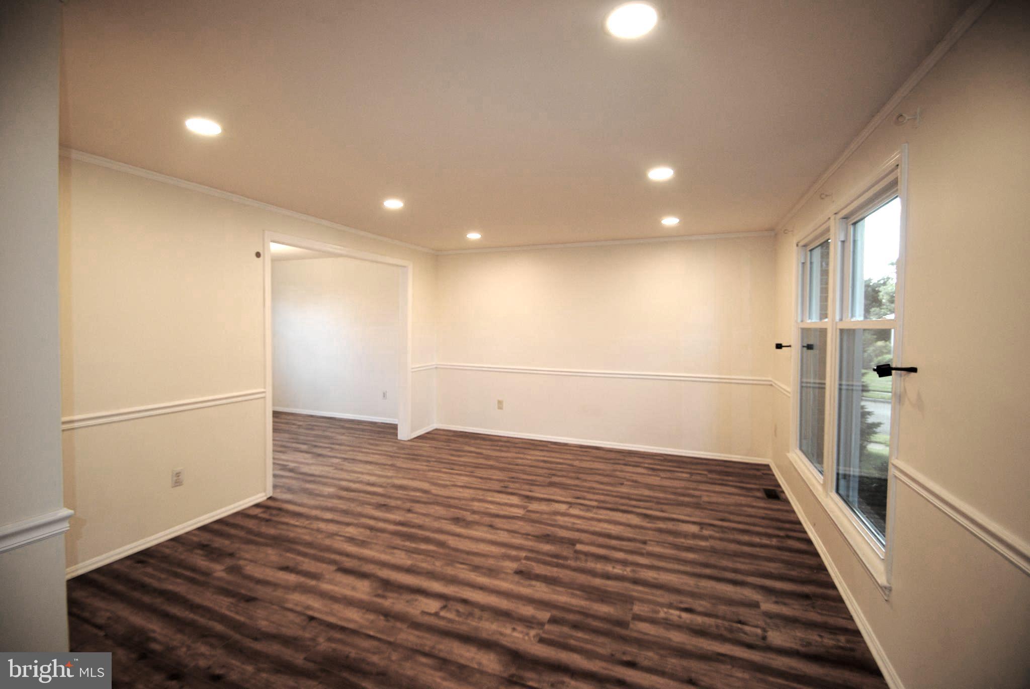 FOX MILL ESTATES - Residential