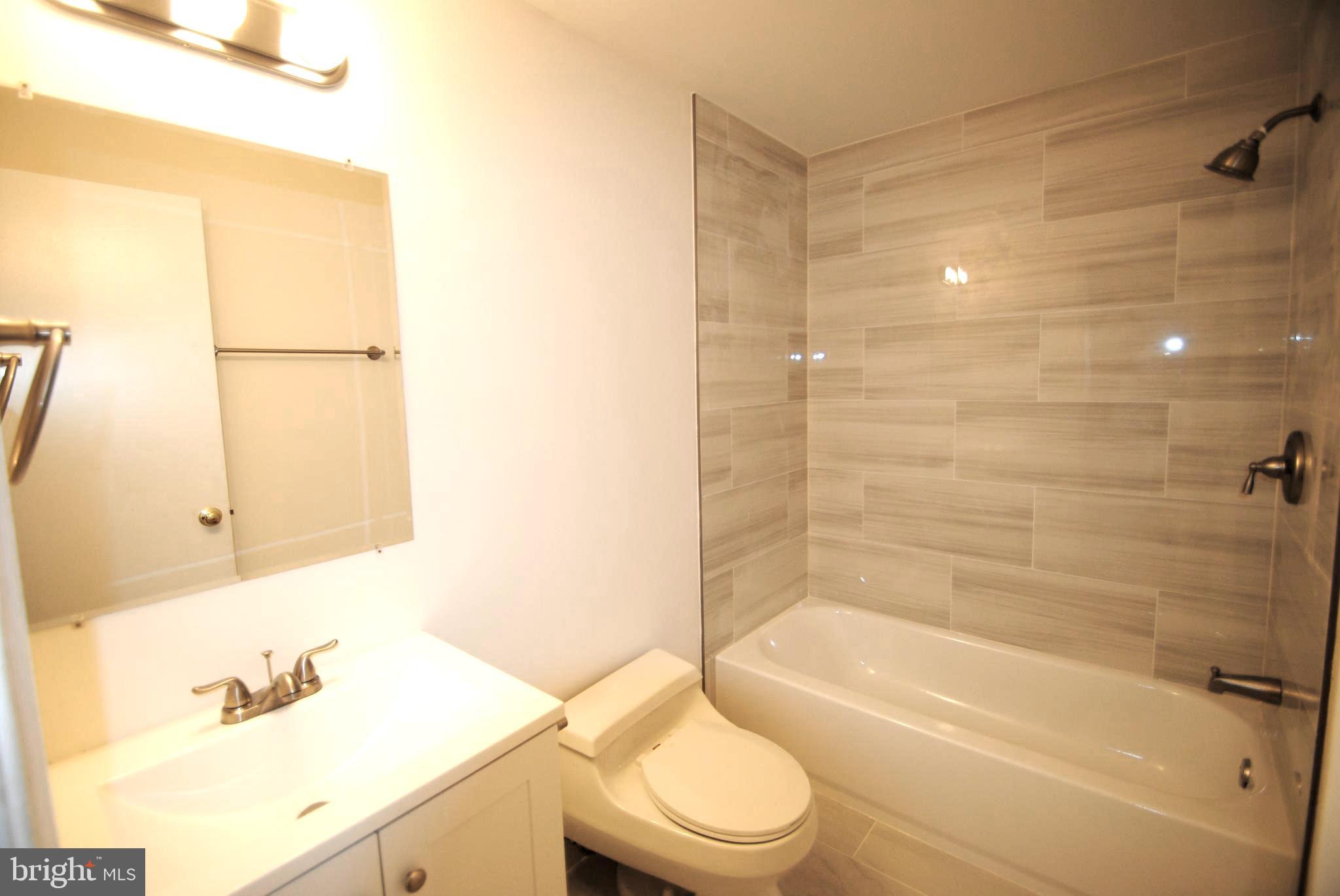 FOX MILL ESTATES - Residential