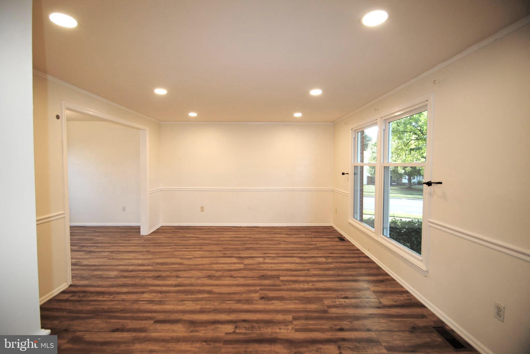 FOX MILL ESTATES - Residential