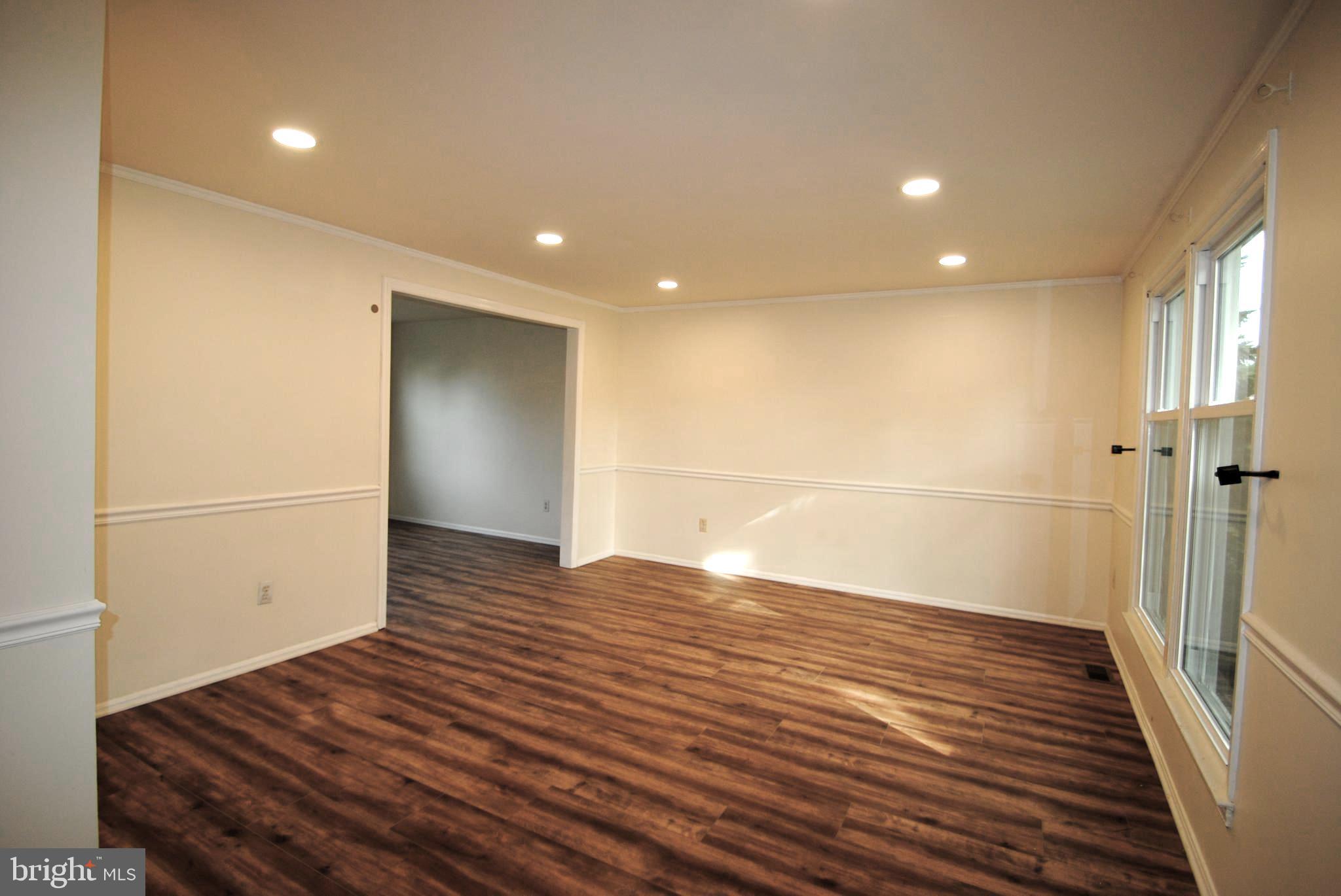 FOX MILL ESTATES - Residential