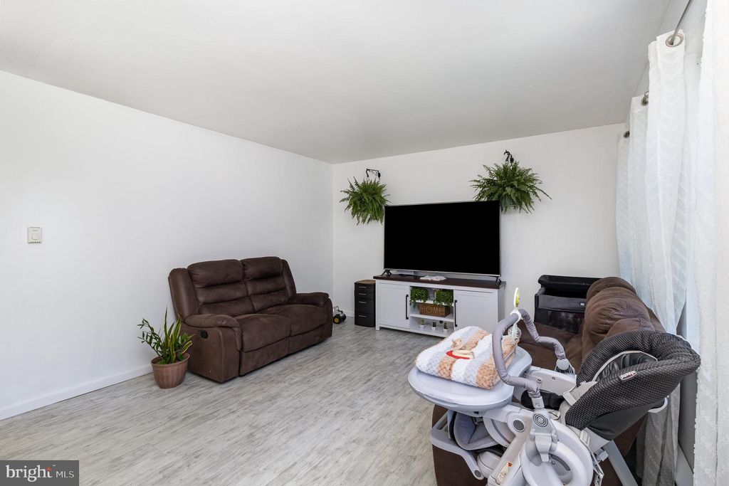 Photo of 1029 Williamsburg Road, Lancaster, PA 17603 (MLS # PALA2052232)