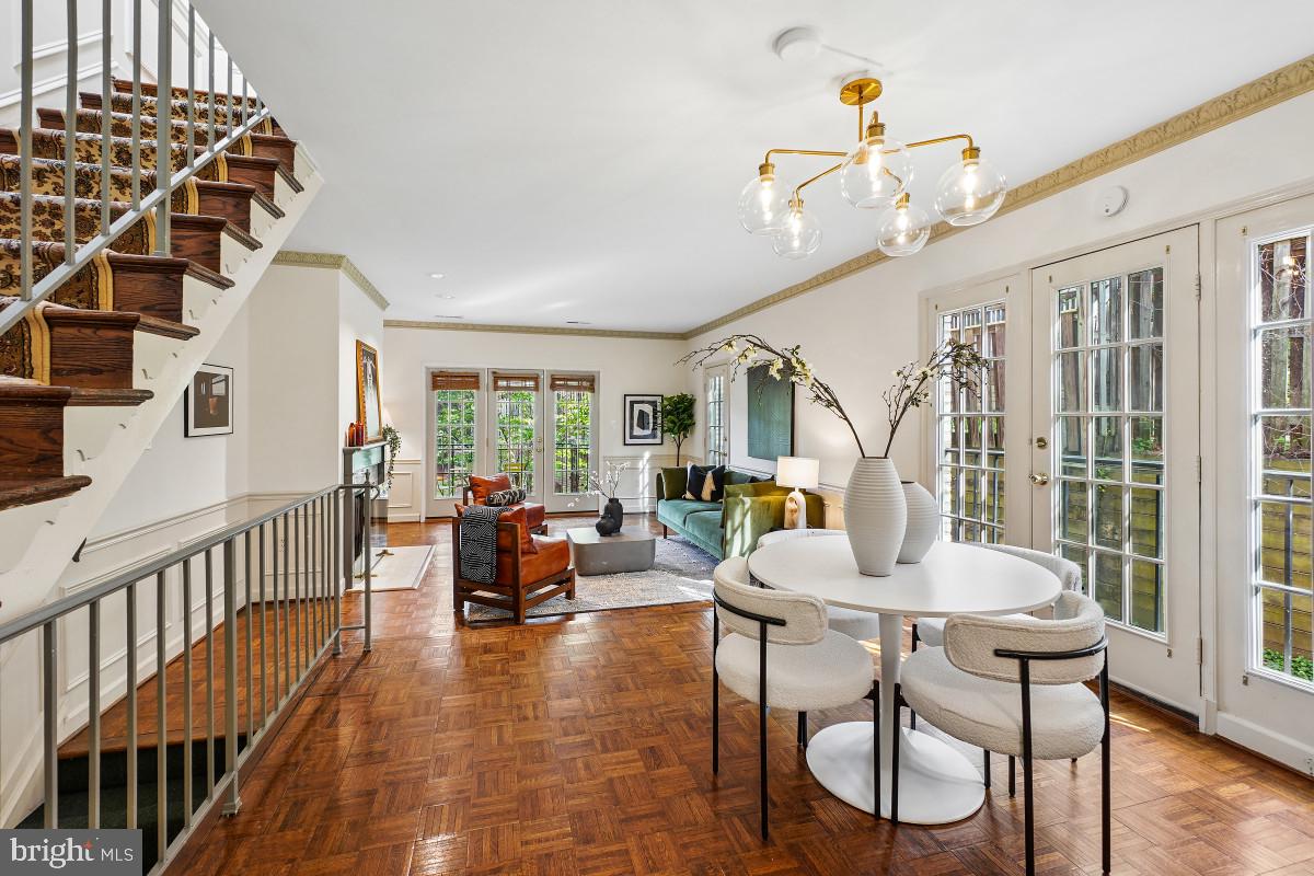 4607 MACARTHUR BOULEVARD NW B