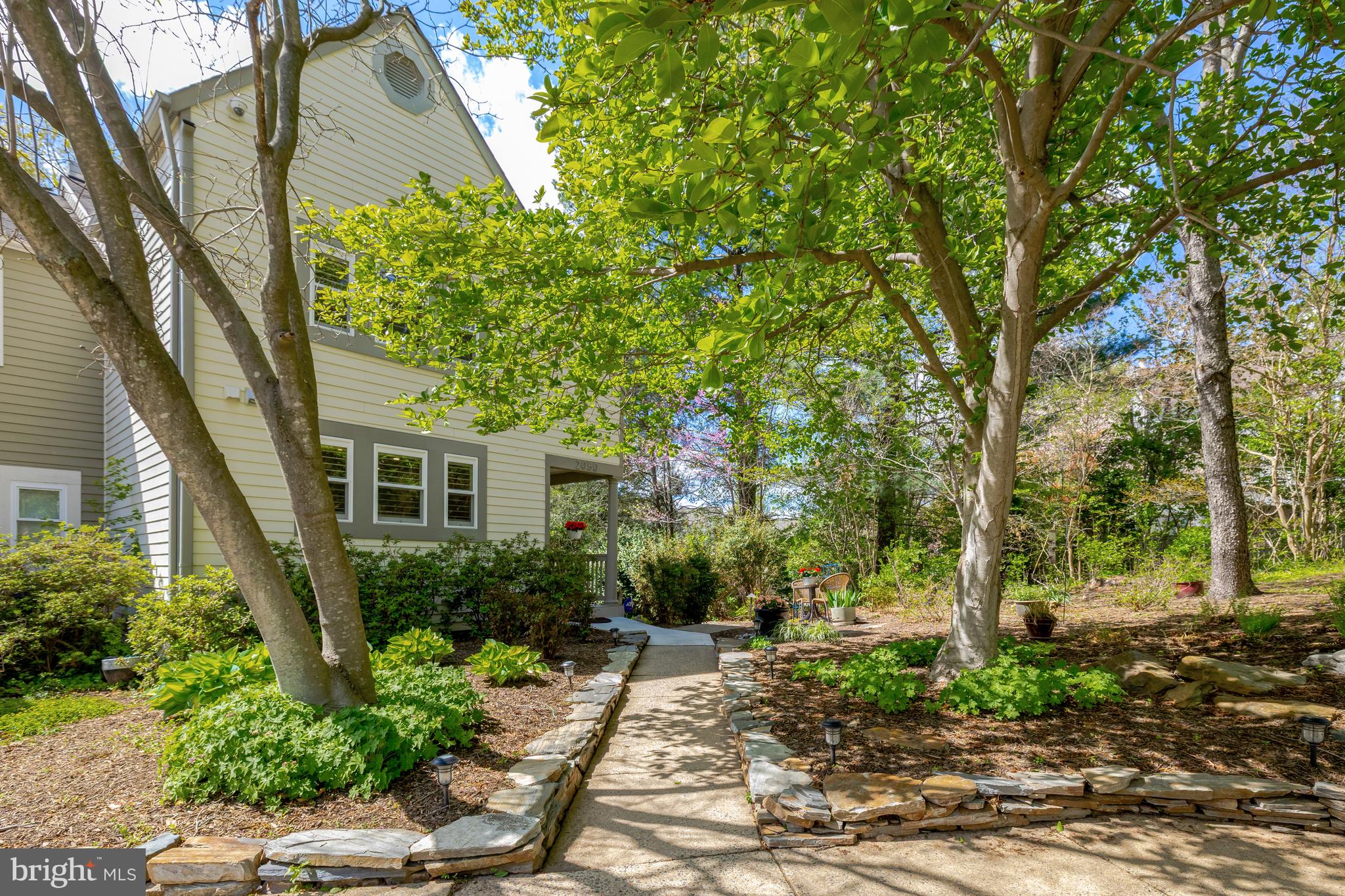 2050 LAKE AUDUBON COURT
