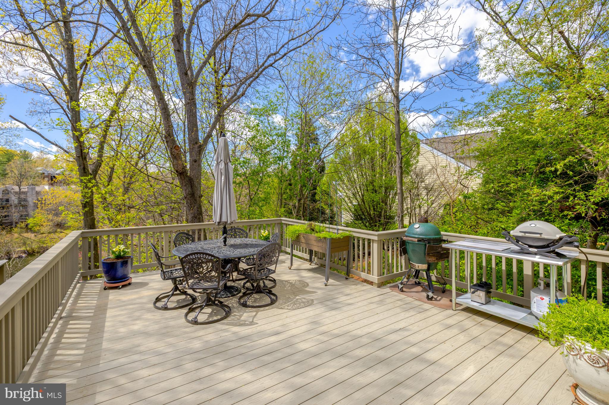 2050 LAKE AUDUBON COURT