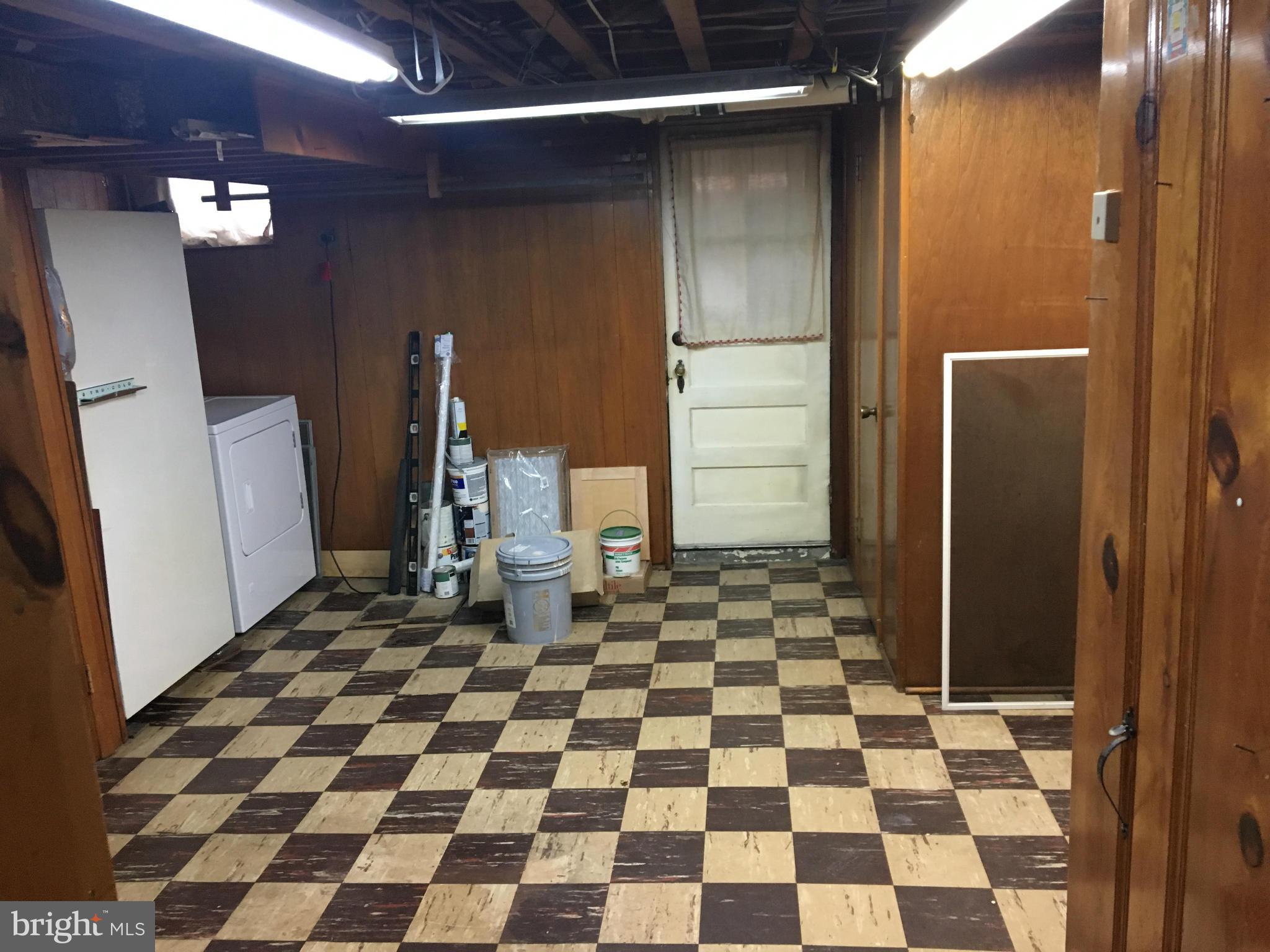 HAWTHORNE - Residential Lease