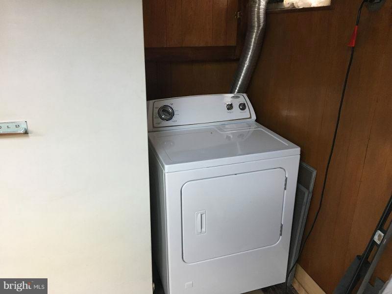 HAWTHORNE - Residential Lease