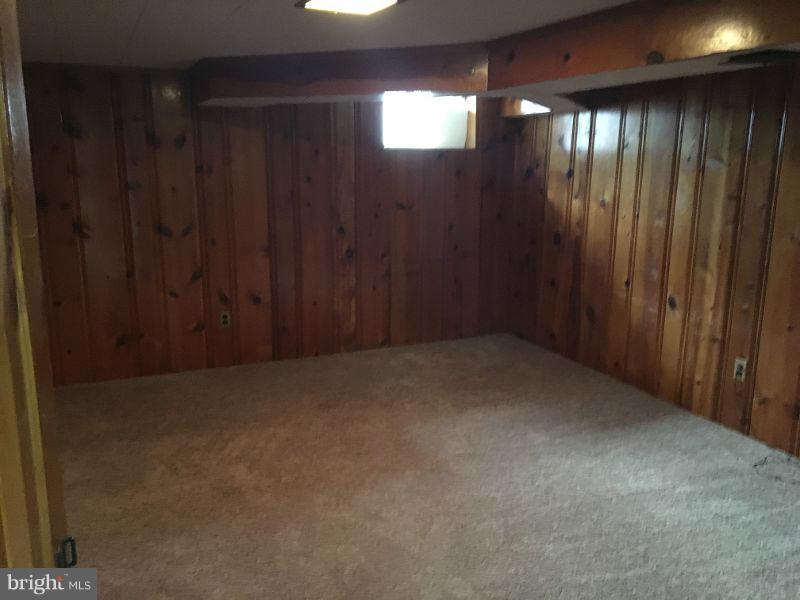 HAWTHORNE - Residential Lease