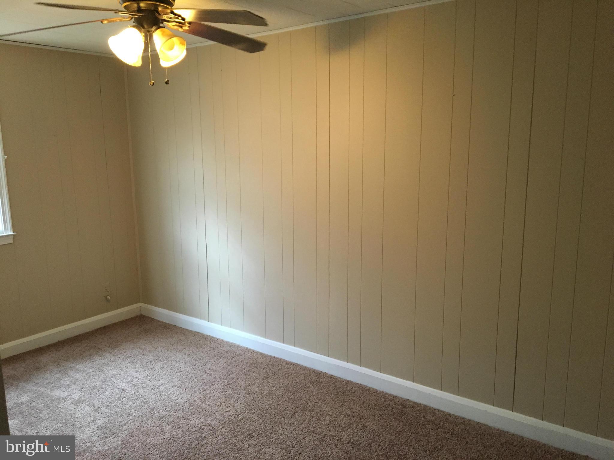 HAWTHORNE - Residential Lease