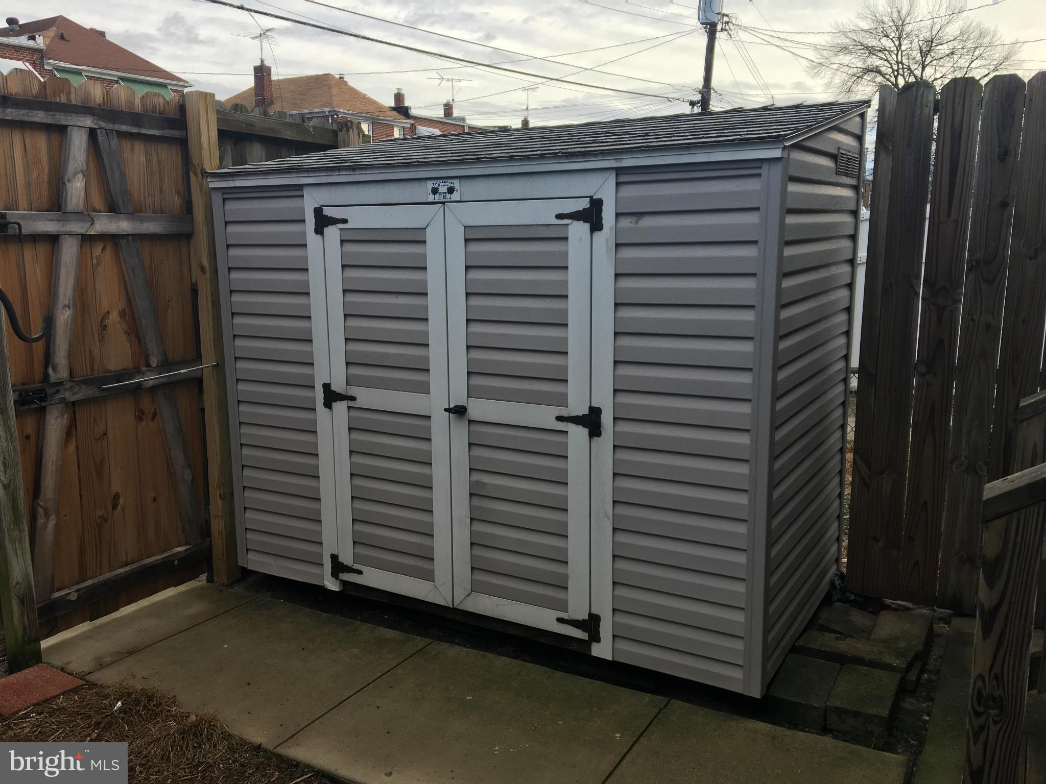 HAWTHORNE - Residential Lease